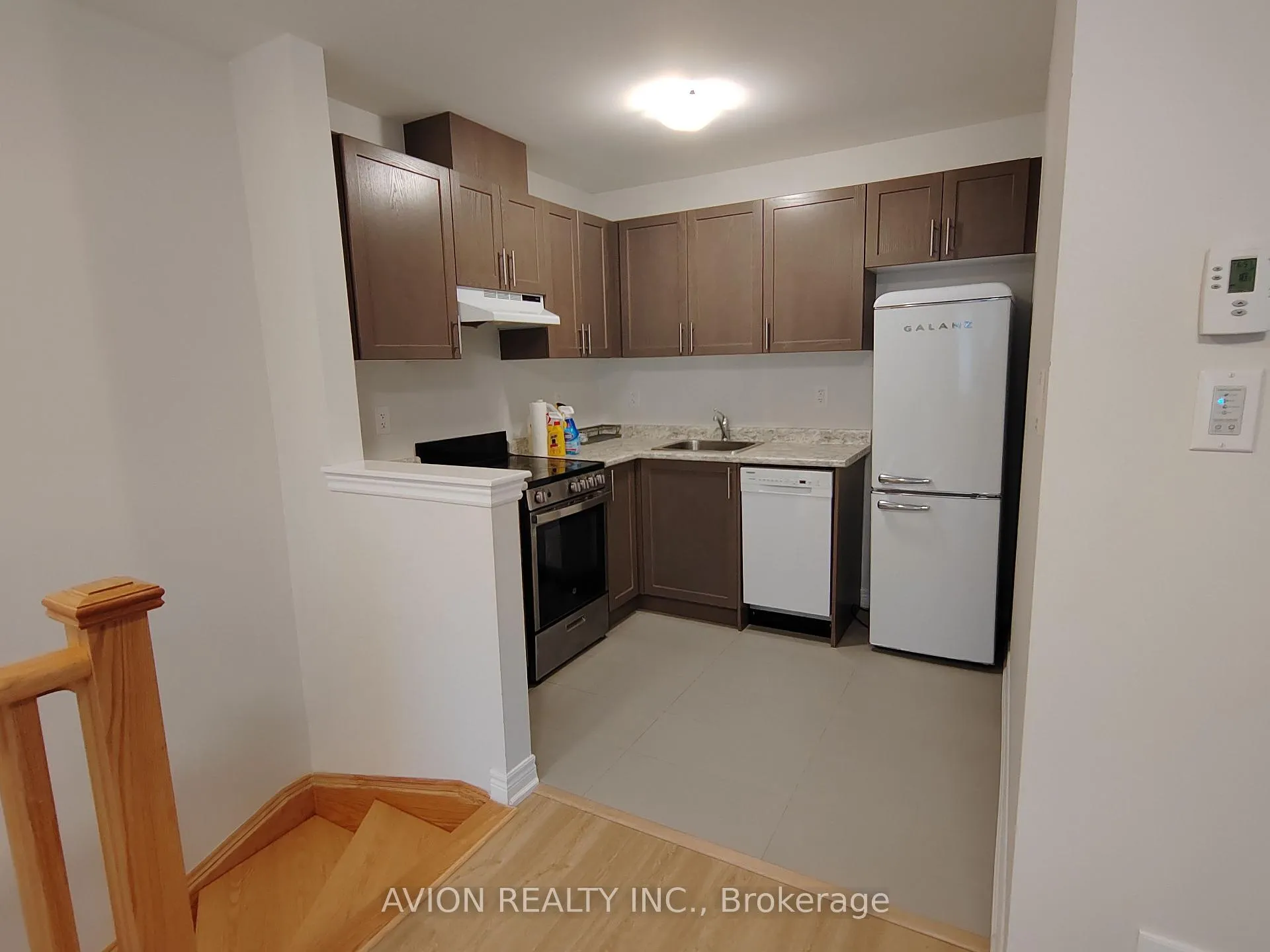 Photo 4 of 5 Waterleaf Road, Markham, Cornell — HOMEH