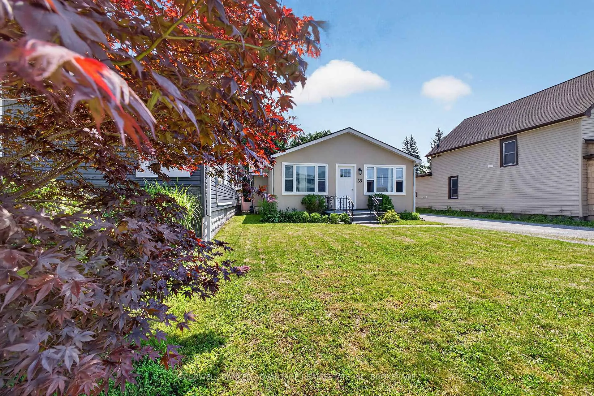 Photo 2 of 69 Dolphin Street, Port Colborne, Bethel — HOMEH