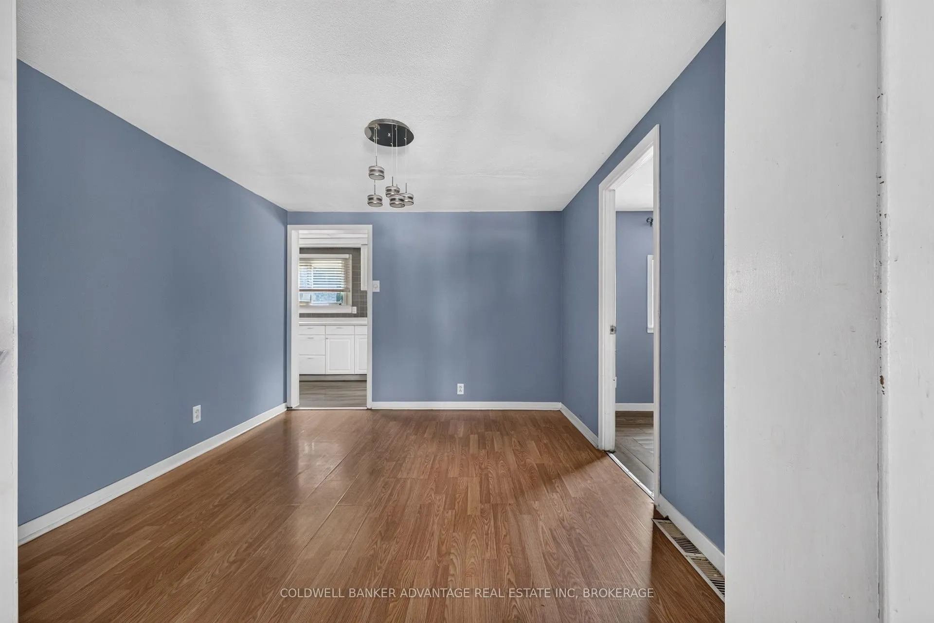 Photo 12 of 69 Dolphin Street, Port Colborne, Bethel — HOMEH