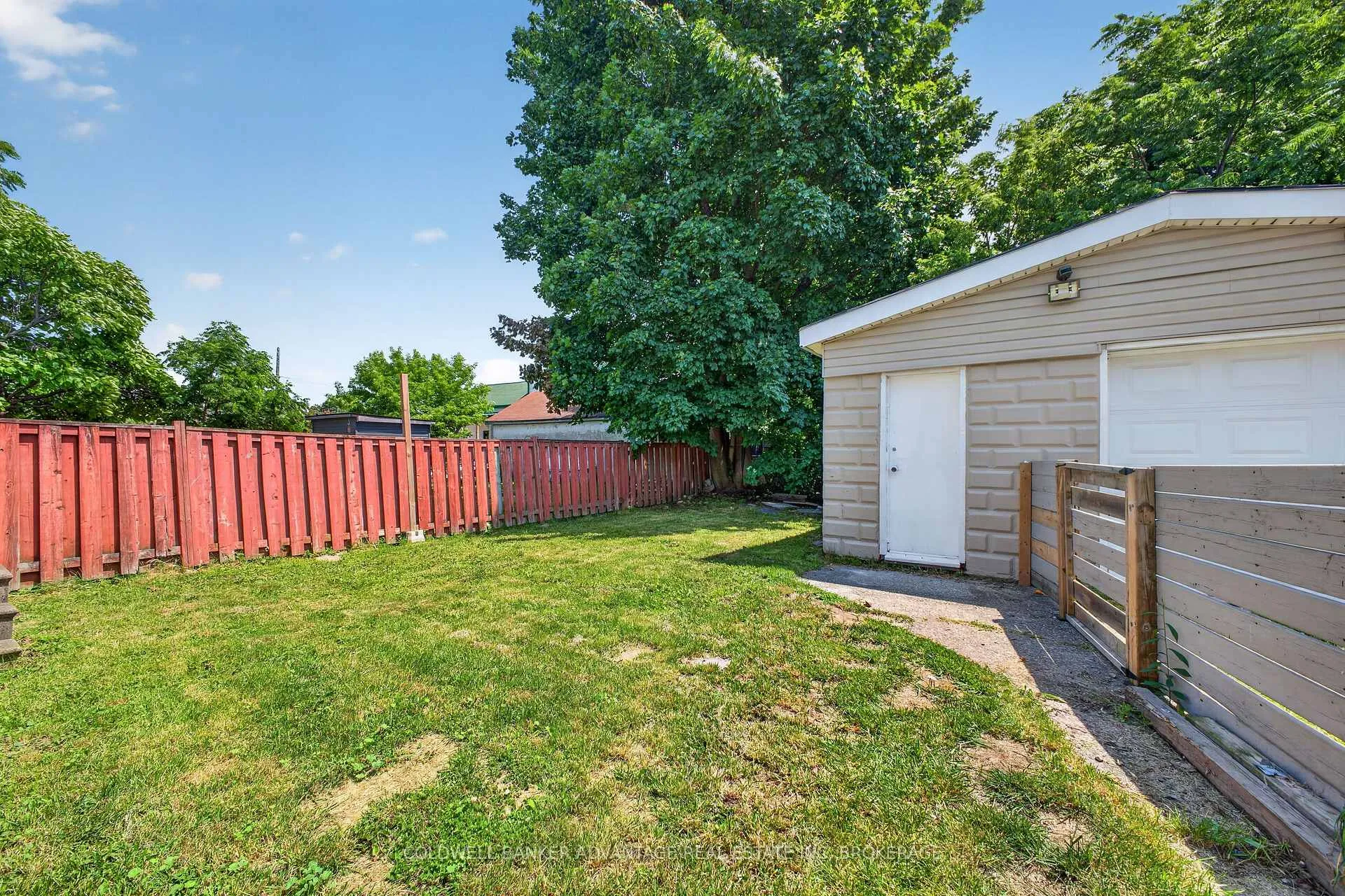 Photo 14 of 69 Dolphin Street, Port Colborne, Bethel — HOMEH