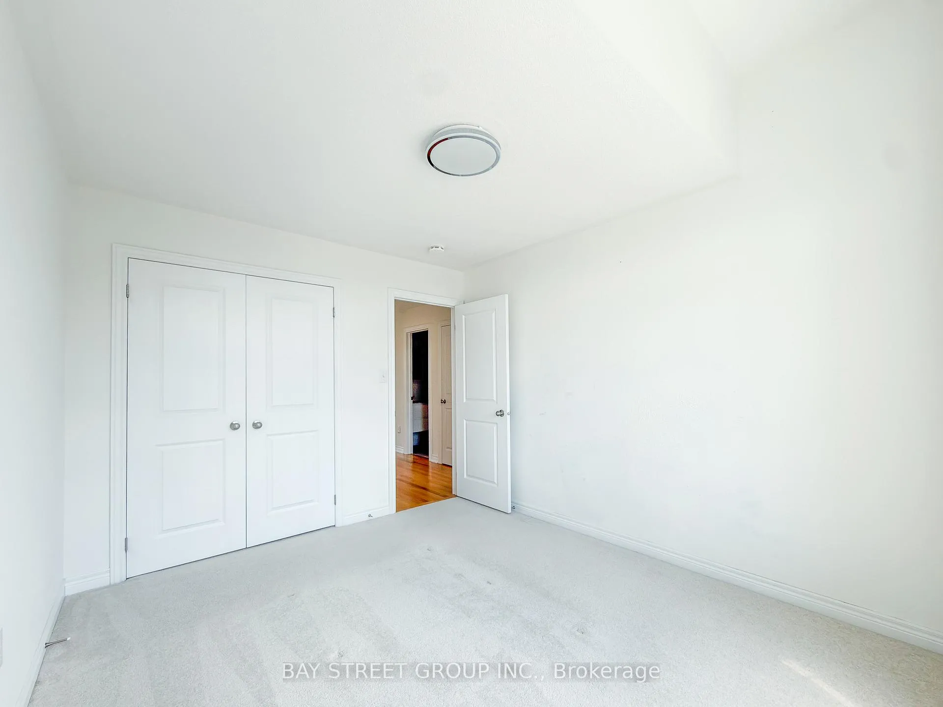 Photo 32 of 8 Globemaster Lane, Richmond Hill, Oak Ridges — HOMEH