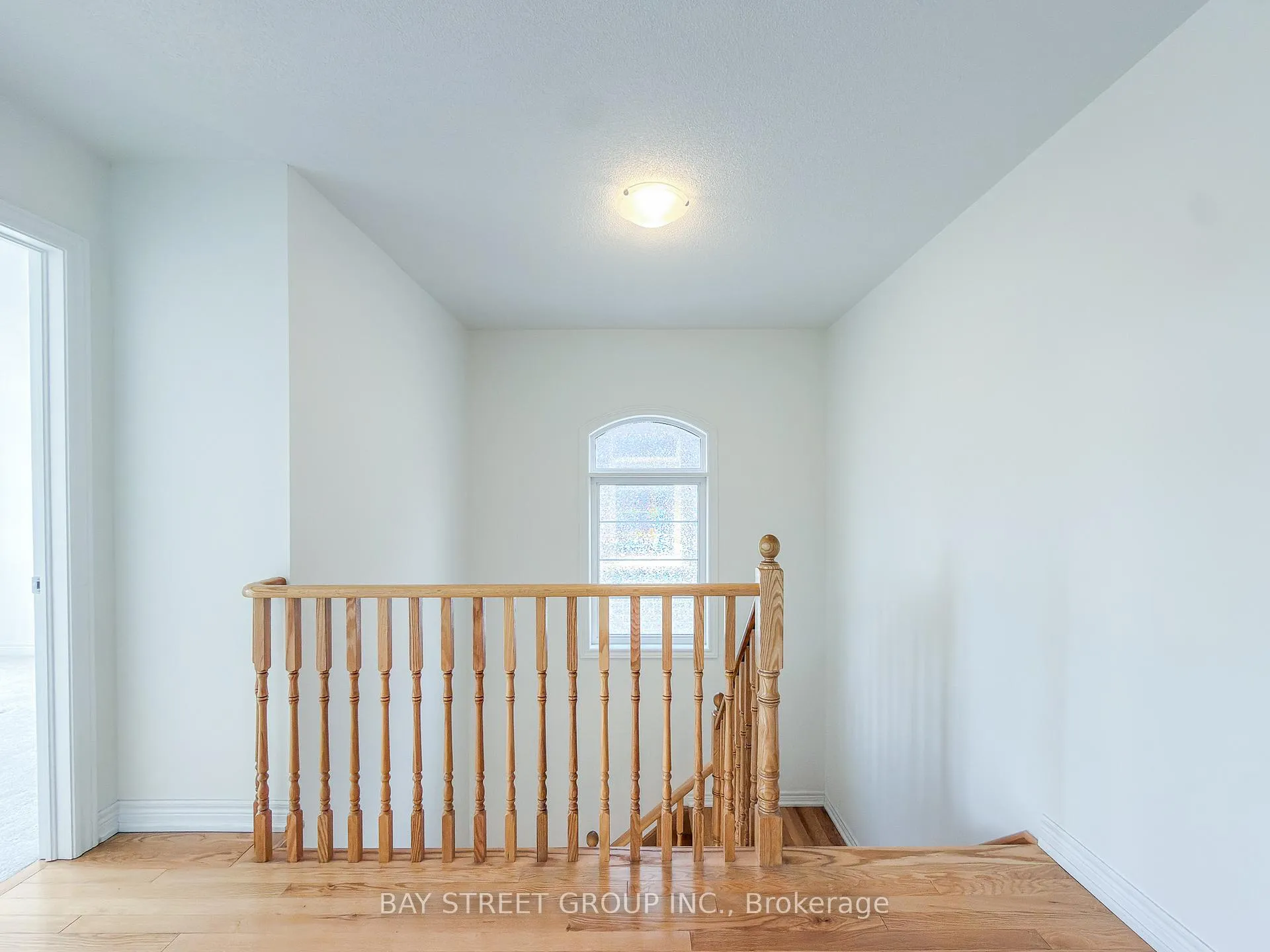 Photo 48 of 8 Globemaster Lane, Richmond Hill, Oak Ridges — HOMEH