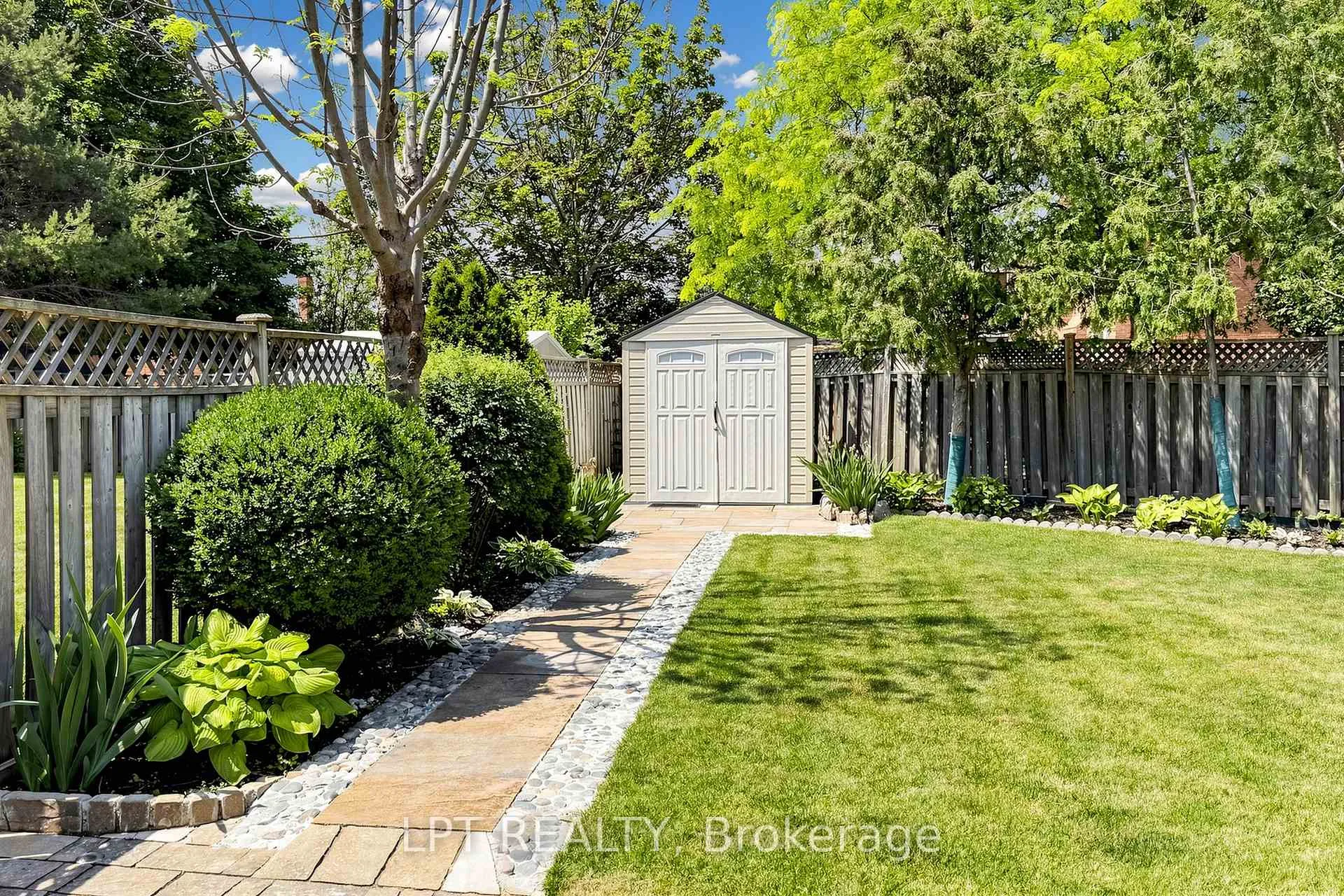 Photo 31 of 30 Pentland Crescent, Vaughan, Maple — HOMEH