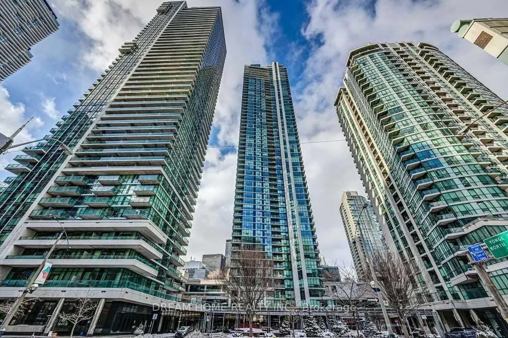 Photo 1 of Unit 1413, 33 Bay Street, Toronto, Waterfront Communities — HOMEH