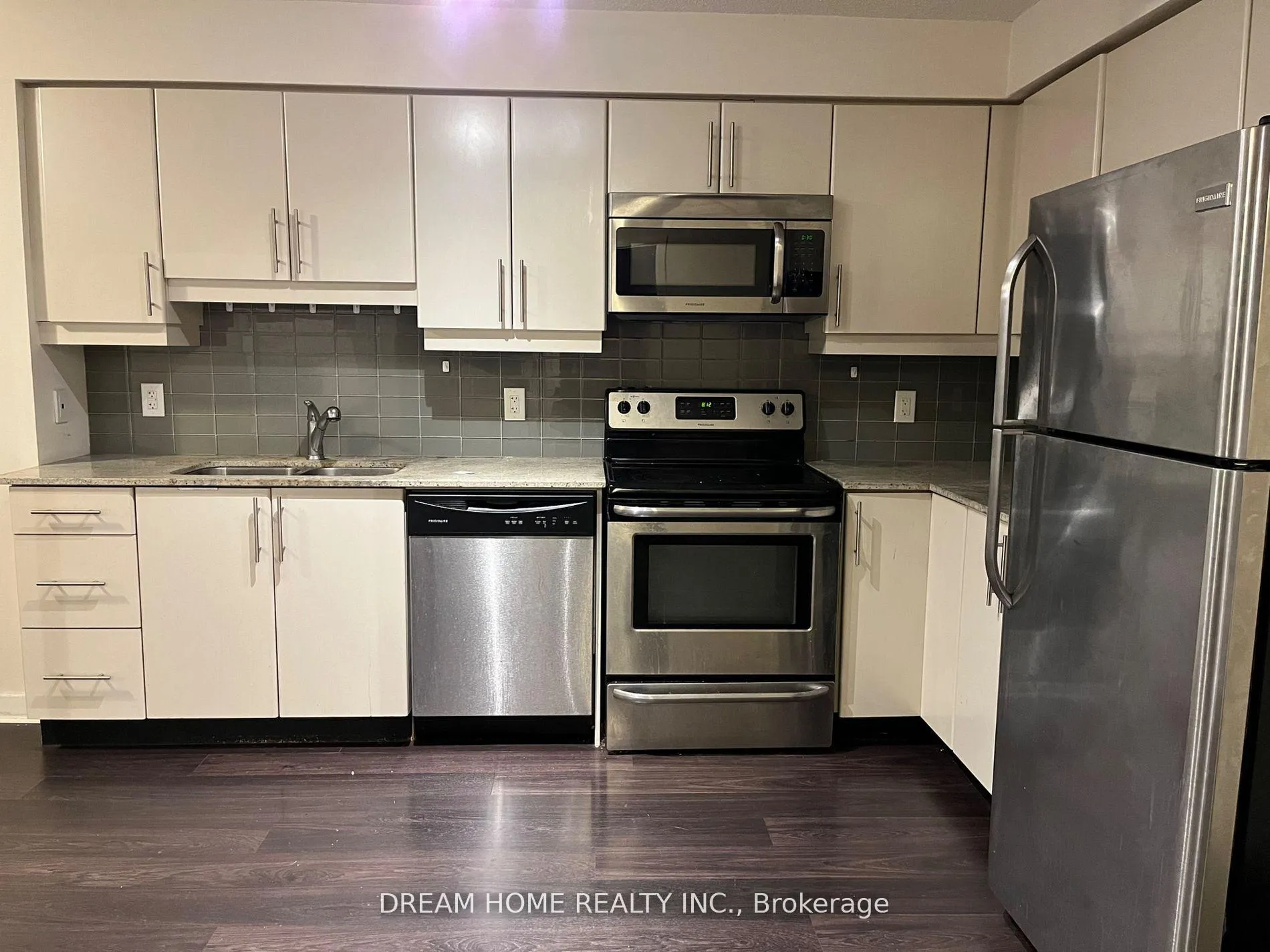 Photo 5 of Unit 1413, 33 Bay Street, Toronto, Waterfront Communities — HOMEH