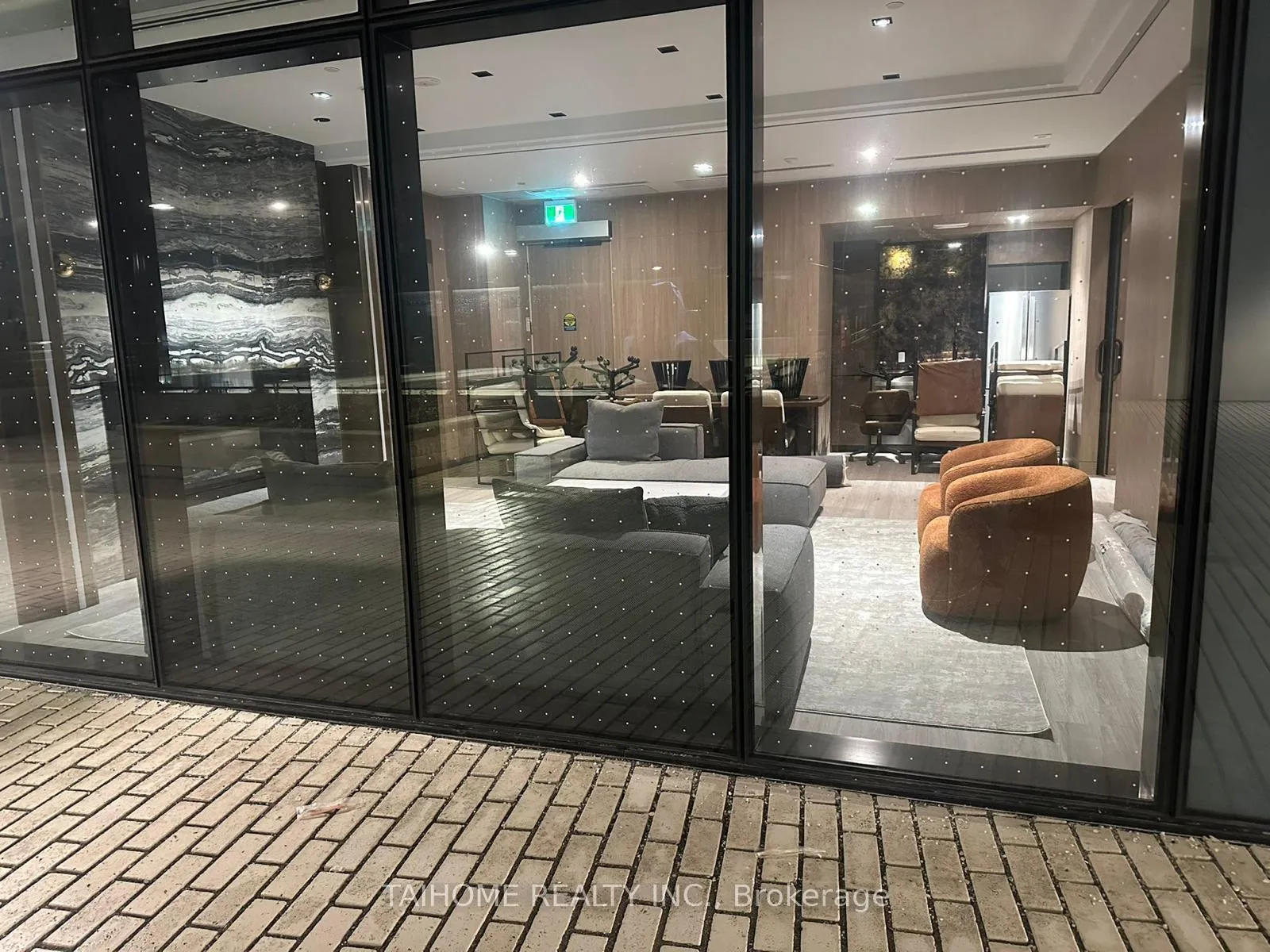 Photo 4 of Unit 412, 8188 Yonge Street E, Vaughan, Uplands — HOMEH