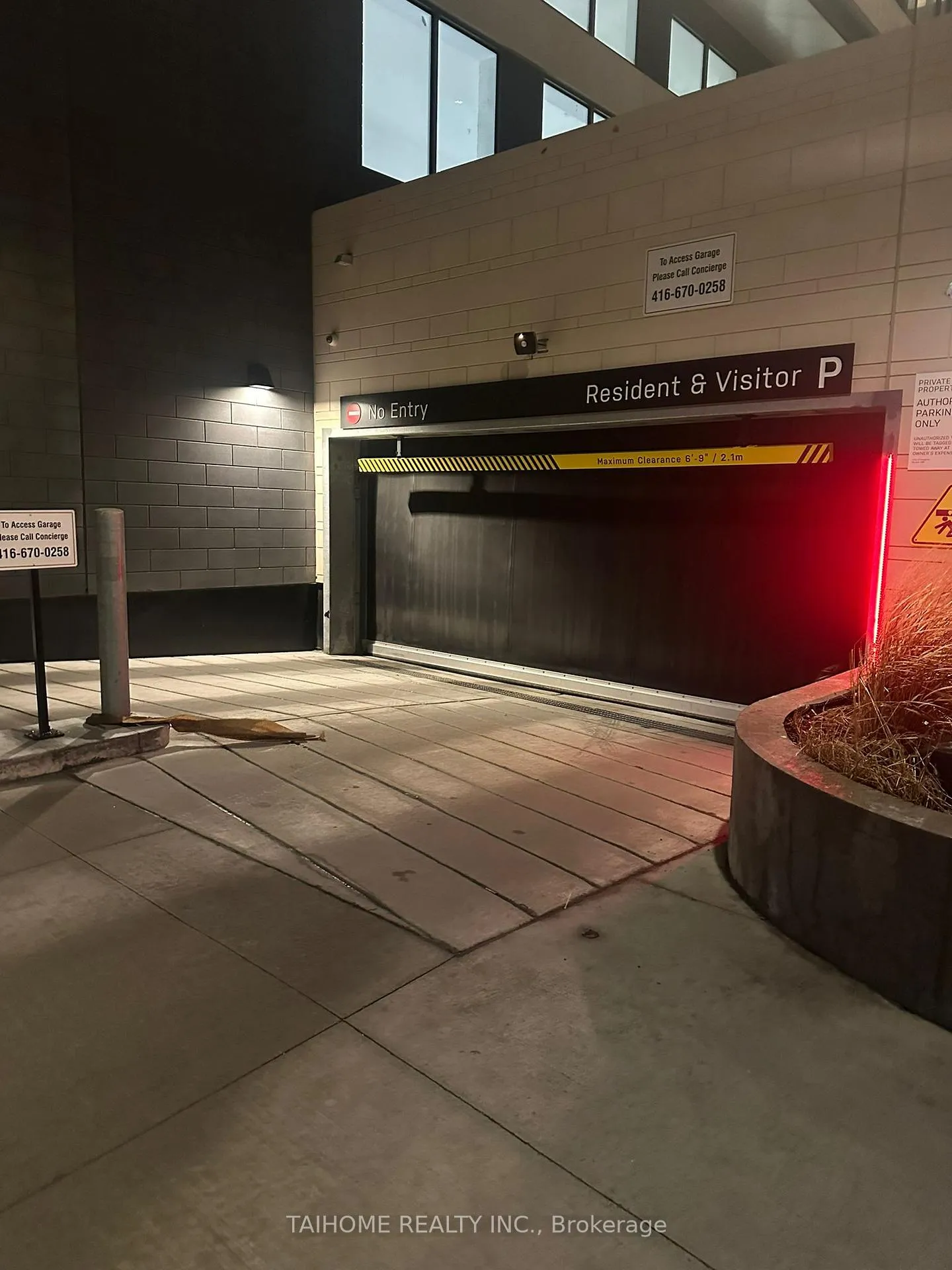 Photo 10 of Unit 412, 8188 Yonge Street E, Vaughan, Uplands — HOMEH