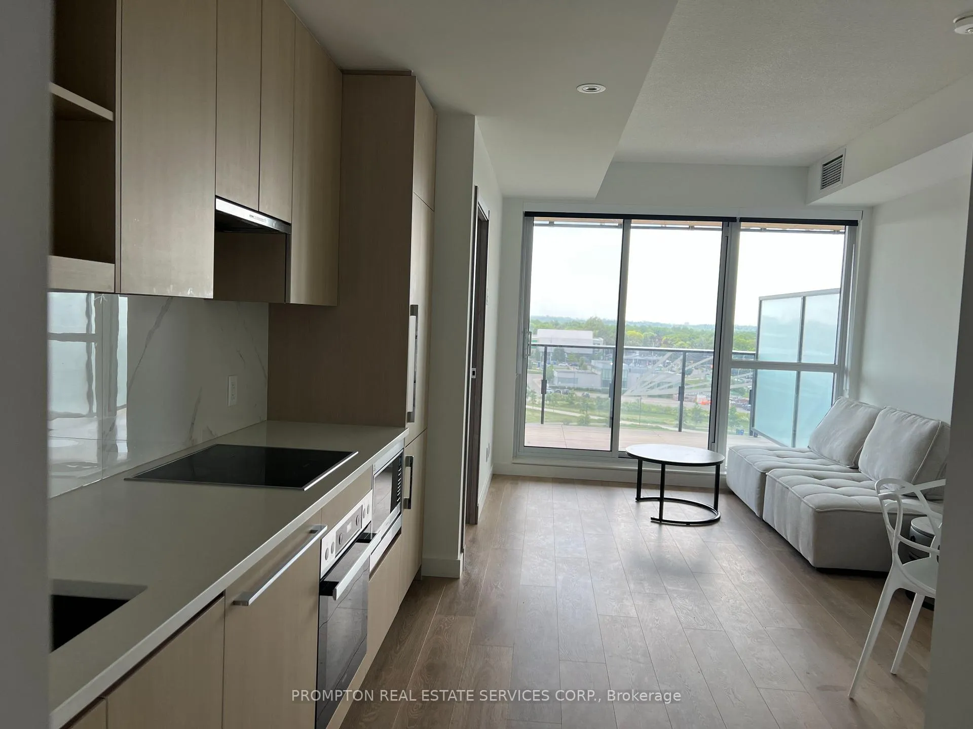 Photo 15 of Unit 810, 25 Mcmahon Drive, North York, Bayview Village — HOMEH