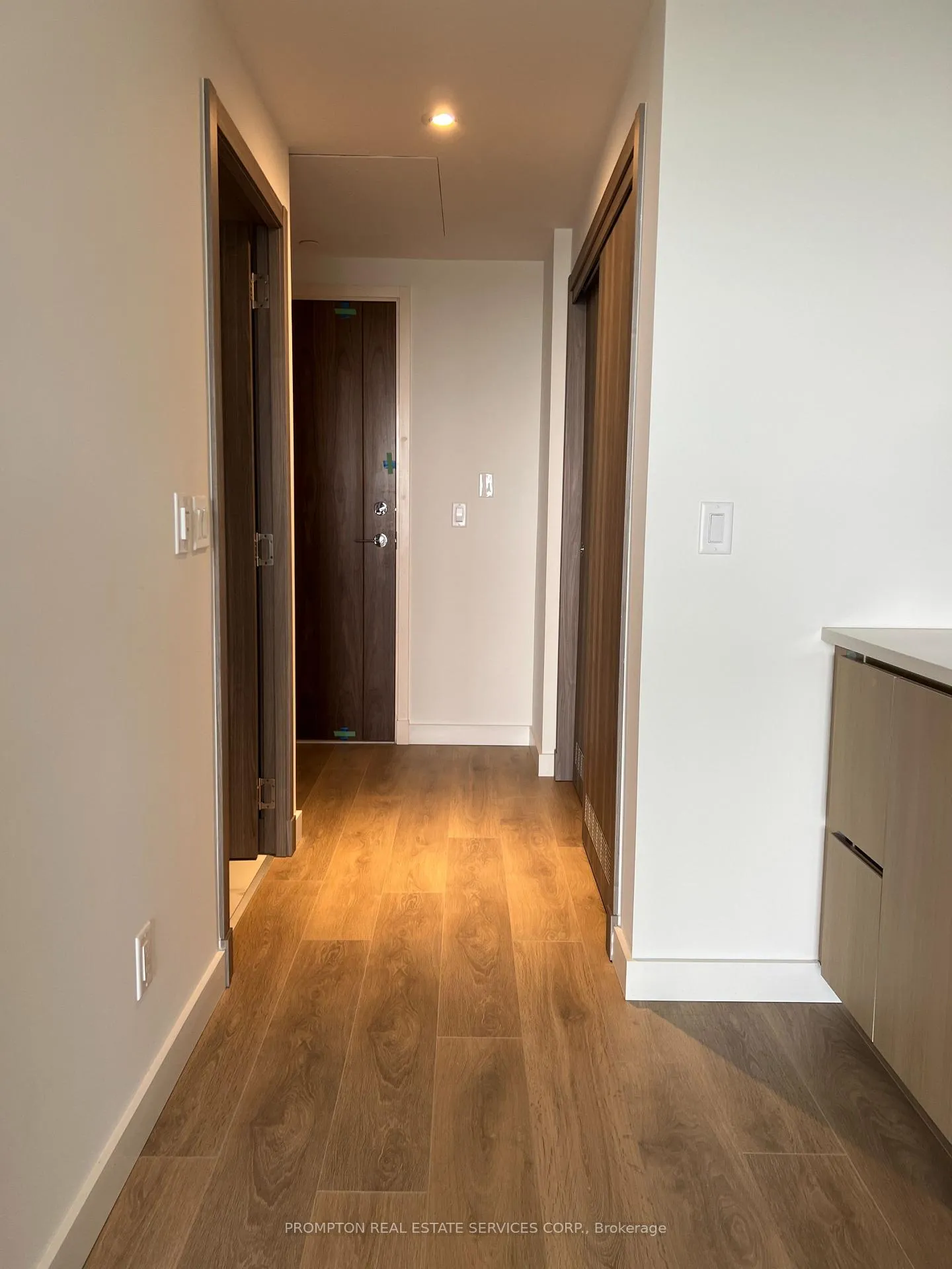 Photo 20 of Unit 810, 25 Mcmahon Drive, North York, Bayview Village — HOMEH