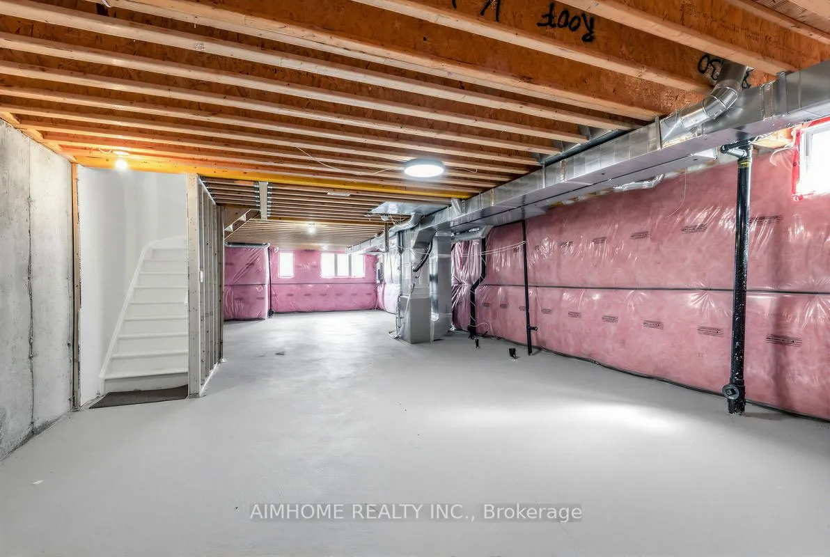 Photo 18 of 1238 Wellington Street, Aurora, Rural Aurora — HOMEH