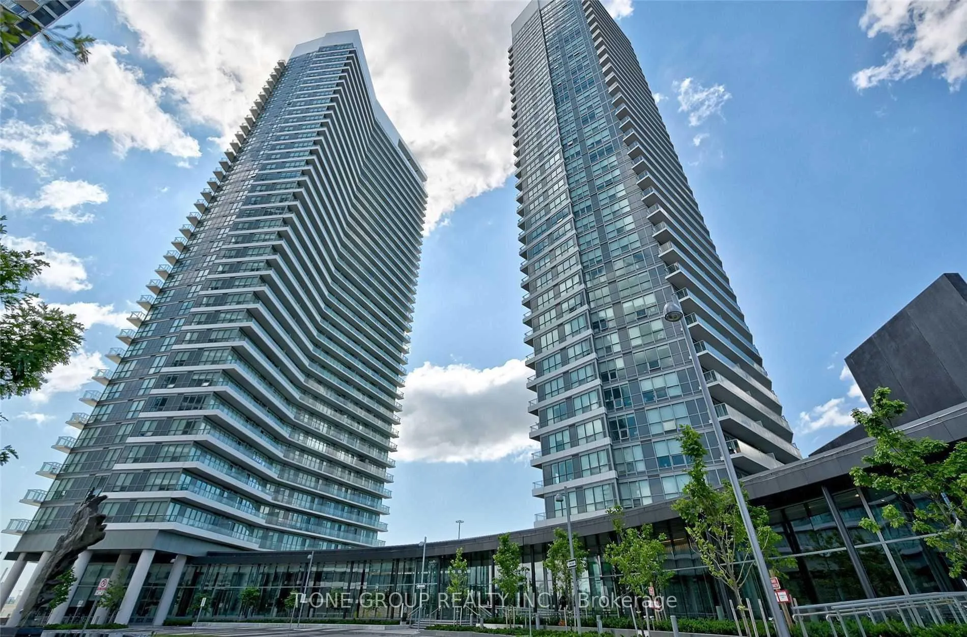 Photo 1 of Unit 1501, 115 Mcmahon Drive, North York, Bayview Village — HOMEH
