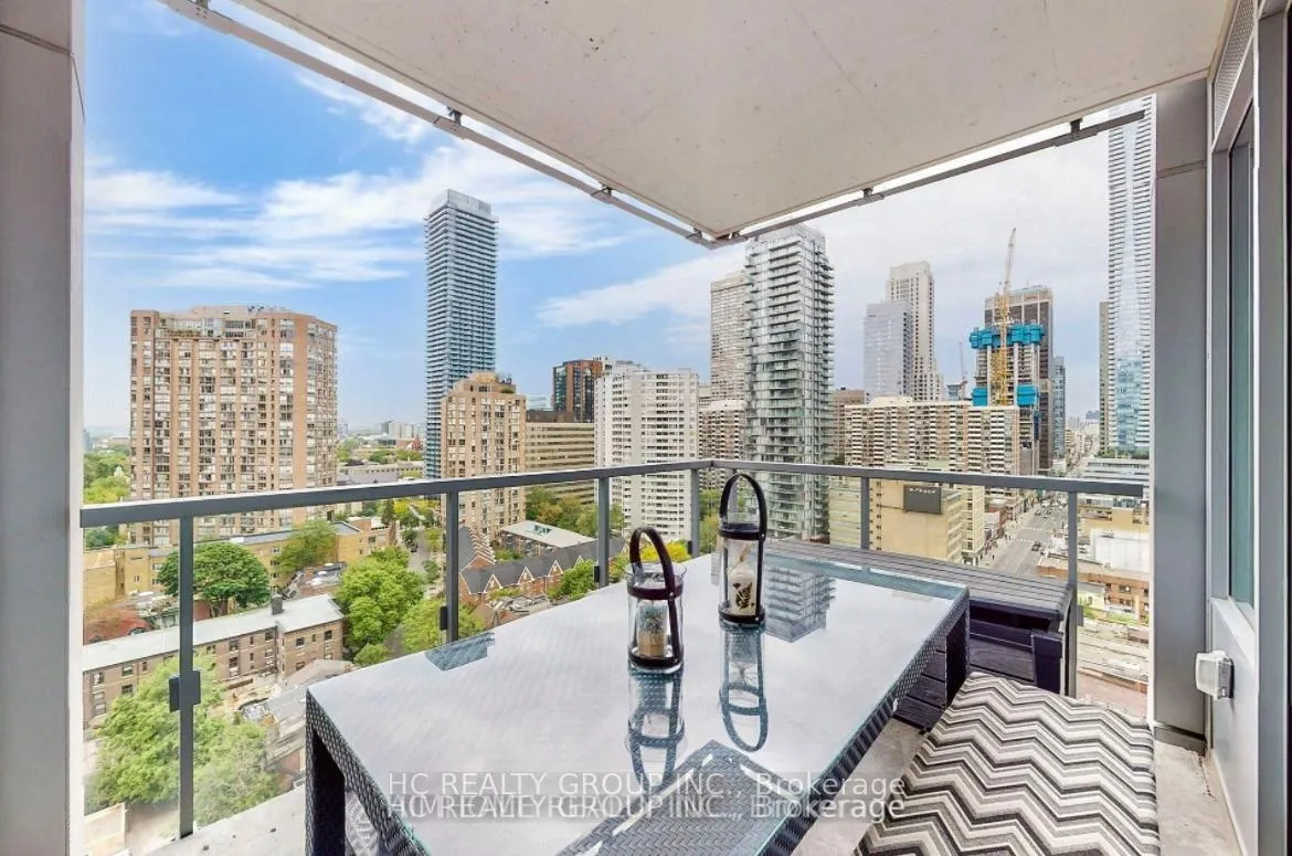 Photo 8 of Unit 1816, 1 Gloucester Street, Toronto, Church-Yonge Corridor — HOMEH