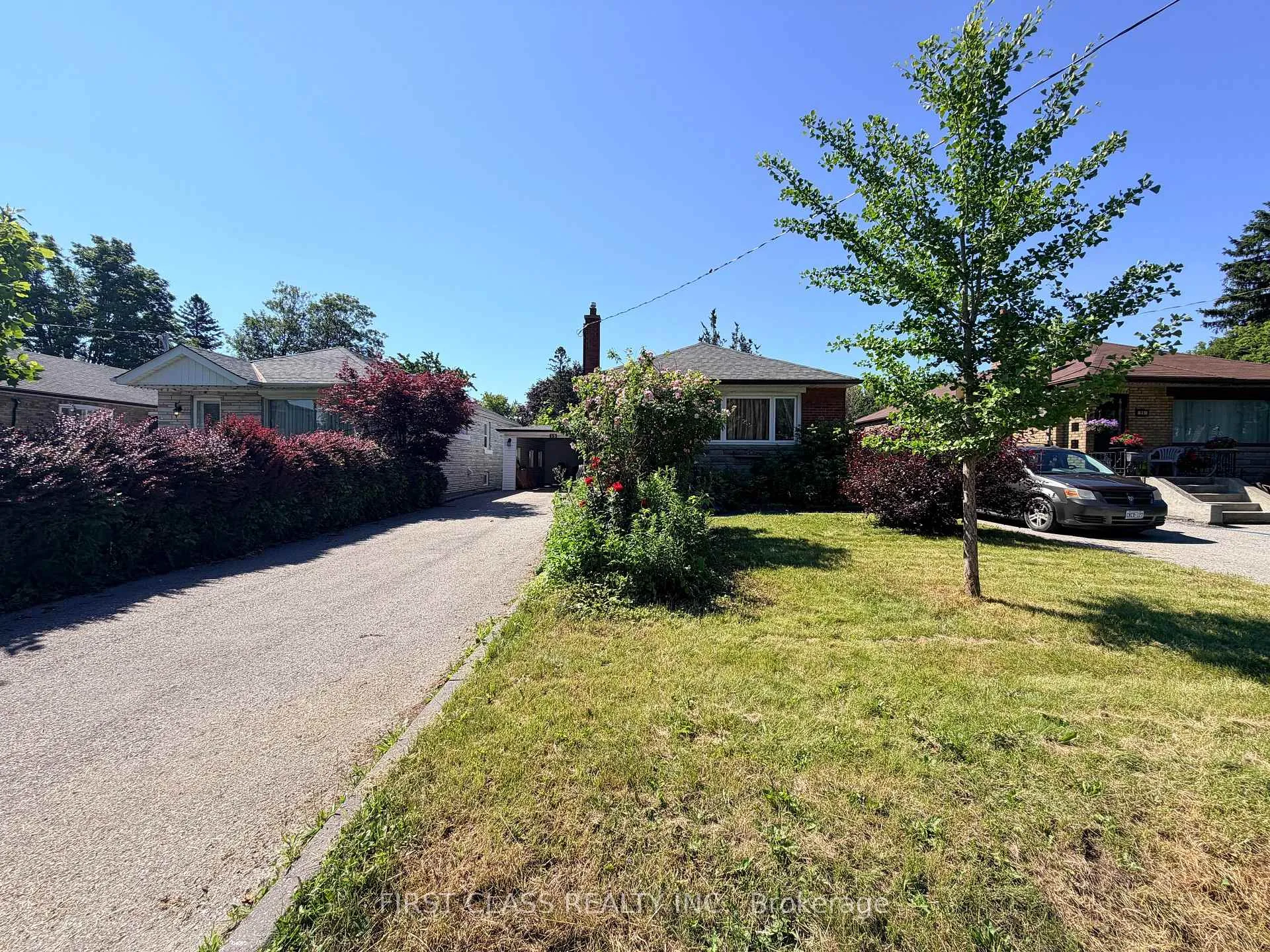 Front of Unit Bsmt, 15 Leahann Drive