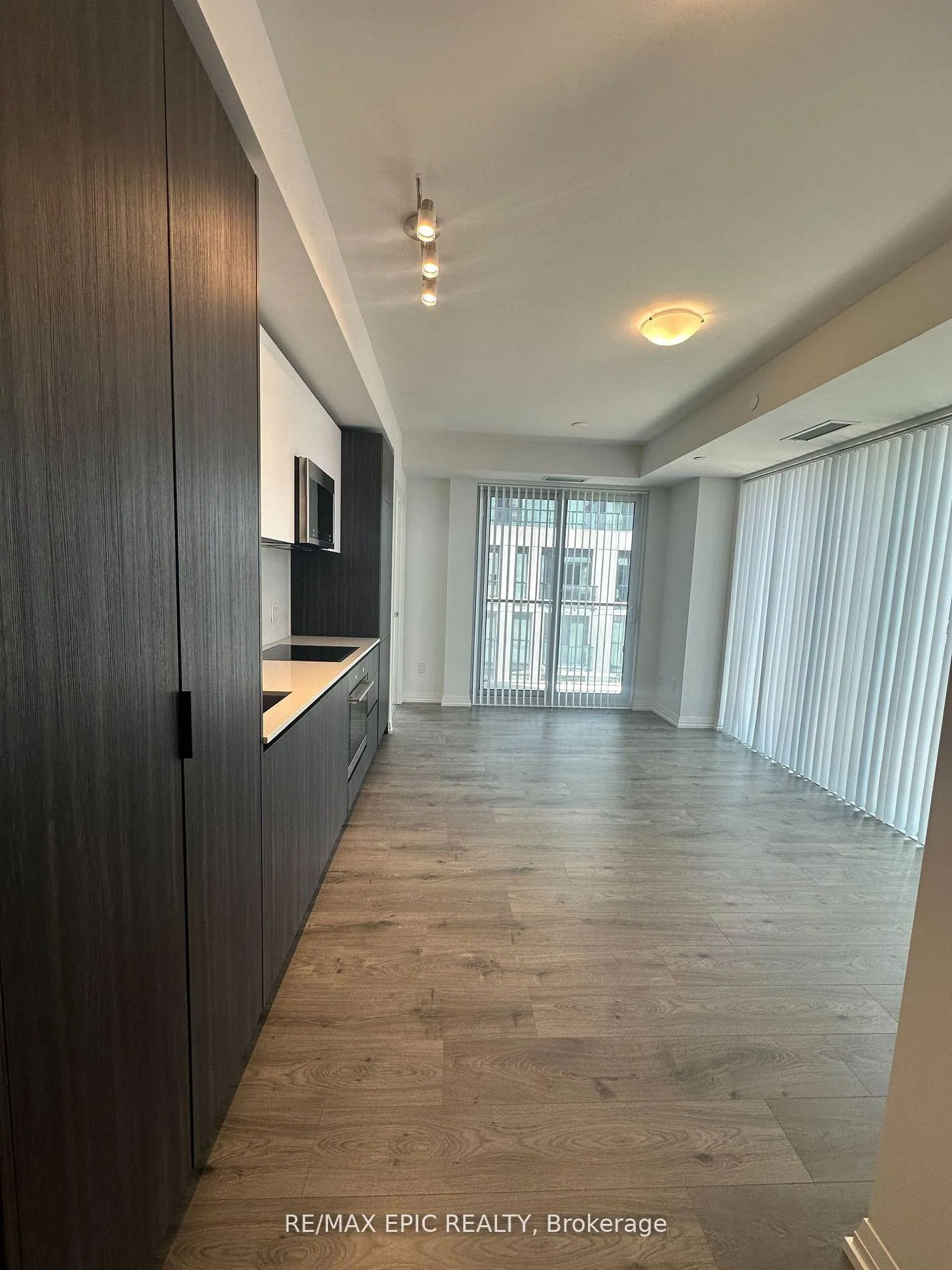Photo 2 of Unit 1703, 8 Widmer Street, Toronto, Waterfront Communities — HOMEH
