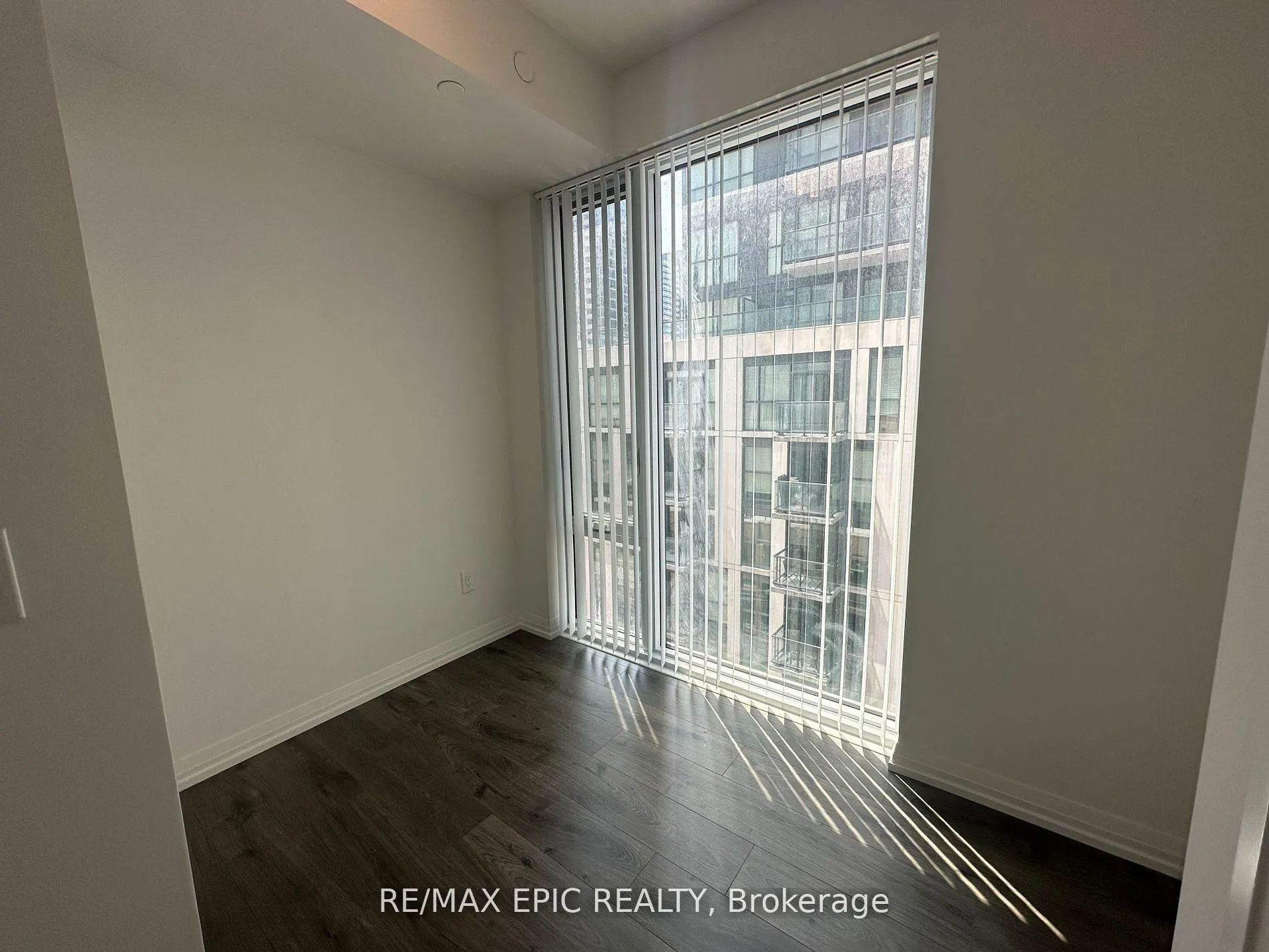 Photo 12 of Unit 1703, 8 Widmer Street, Toronto, Waterfront Communities — HOMEH