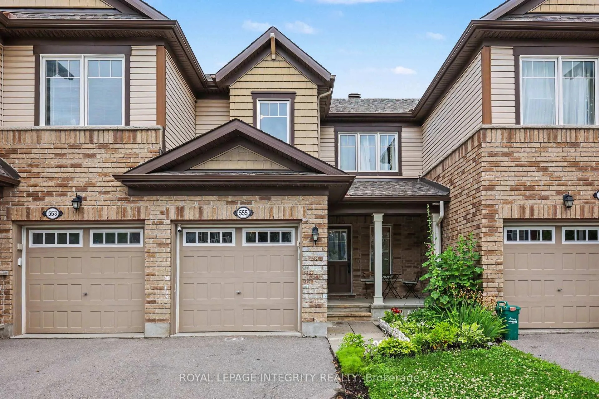 Photo 1 of 555 Foxlight Circle, Ottawa, Kanata - Emerald Meadows/Trailwest — HOMEH