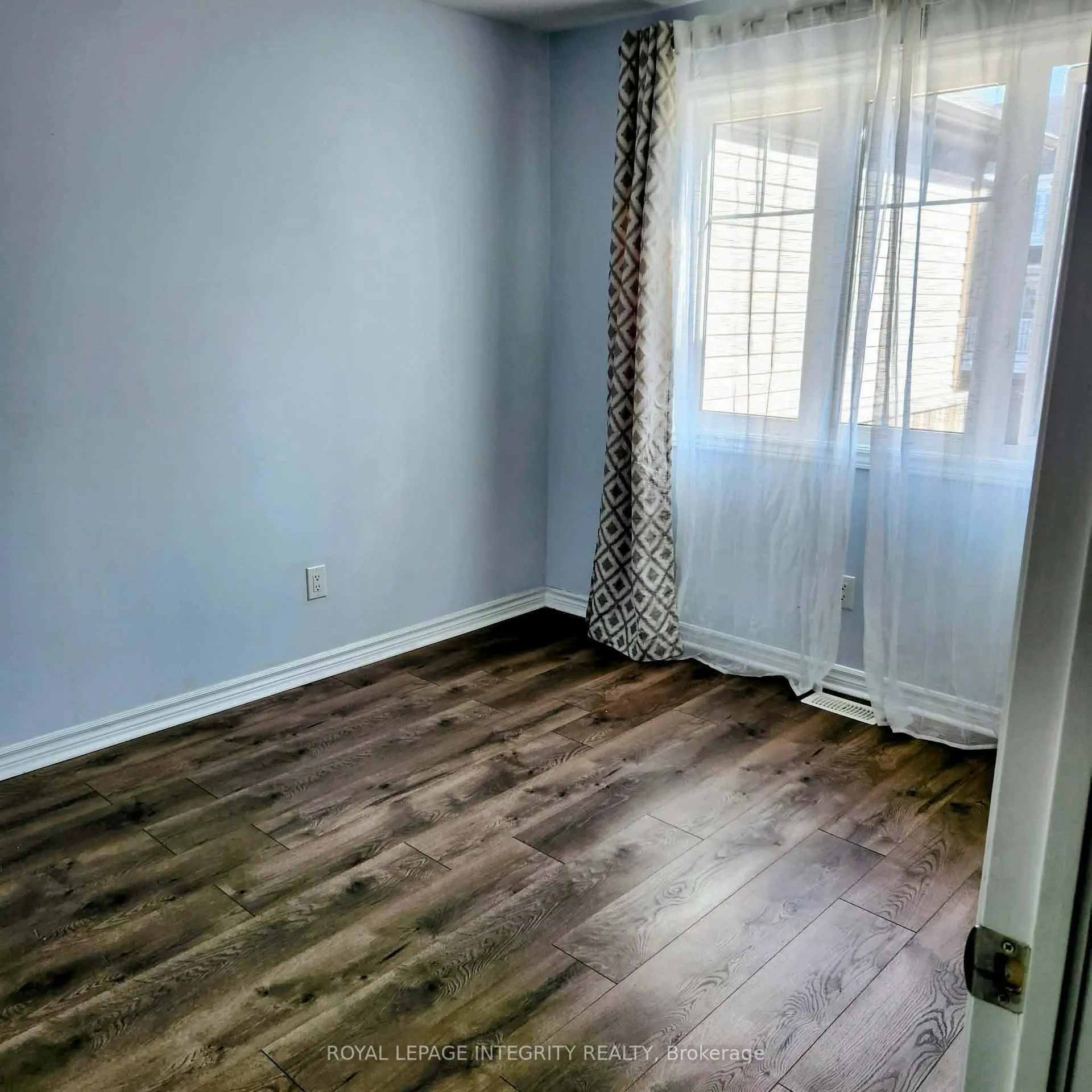 Photo 30 of 555 Foxlight Circle, Ottawa, Kanata - Emerald Meadows/Trailwest — HOMEH