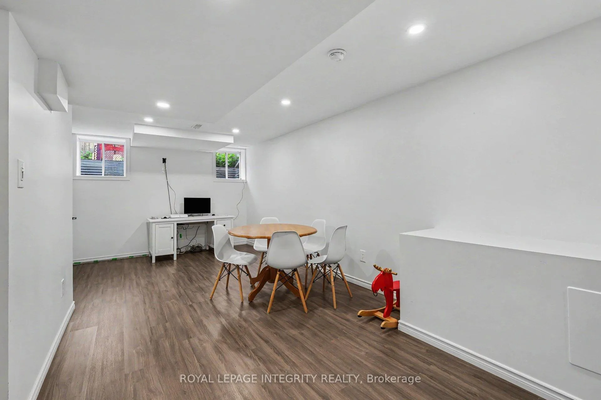 Photo 34 of 555 Foxlight Circle, Ottawa, Kanata - Emerald Meadows/Trailwest — HOMEH