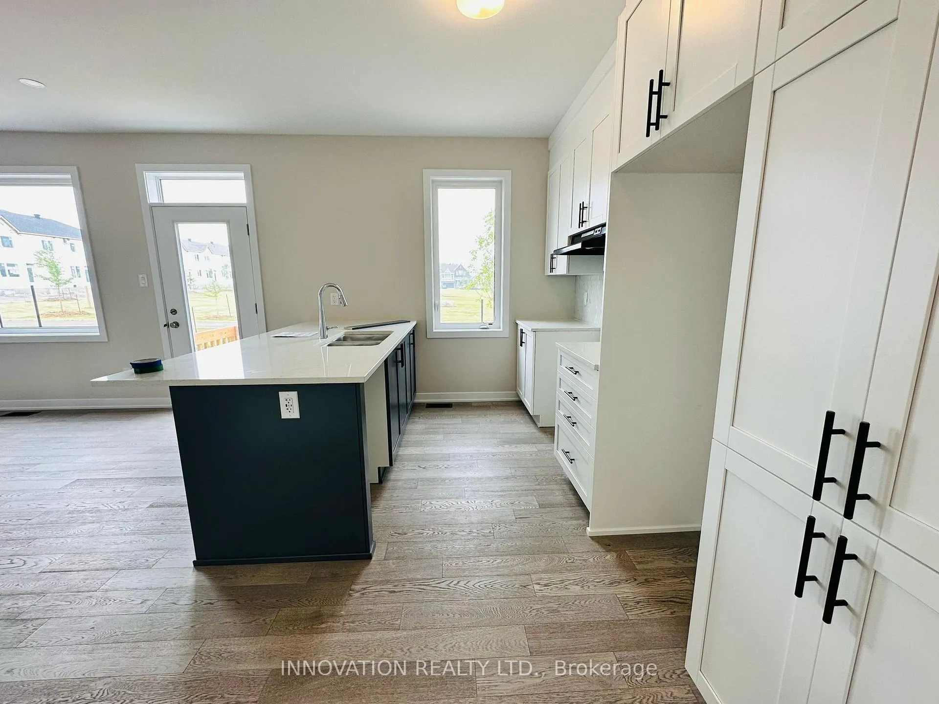 Photo 3 of 322 Canadensis Lane, Ottawa, Barrhaven - Half Moon Bay — HOMEH