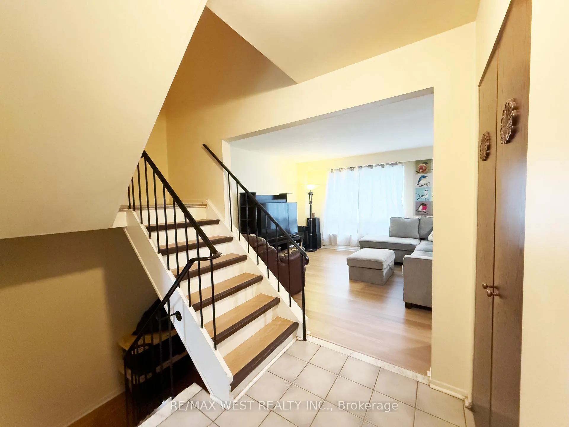 Photo 2 of Unit 3, 19 Gosford Boulevard, North York, Black Creek — HOMEH