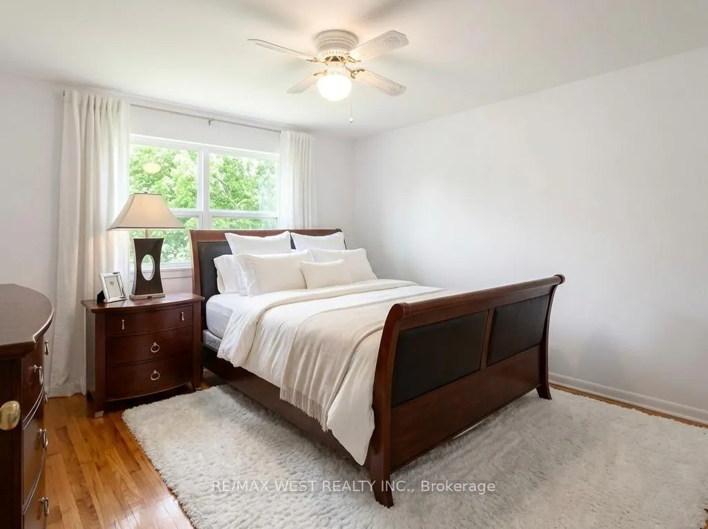 Photo 6 of Unit 3, 19 Gosford Boulevard, North York, Black Creek — HOMEH