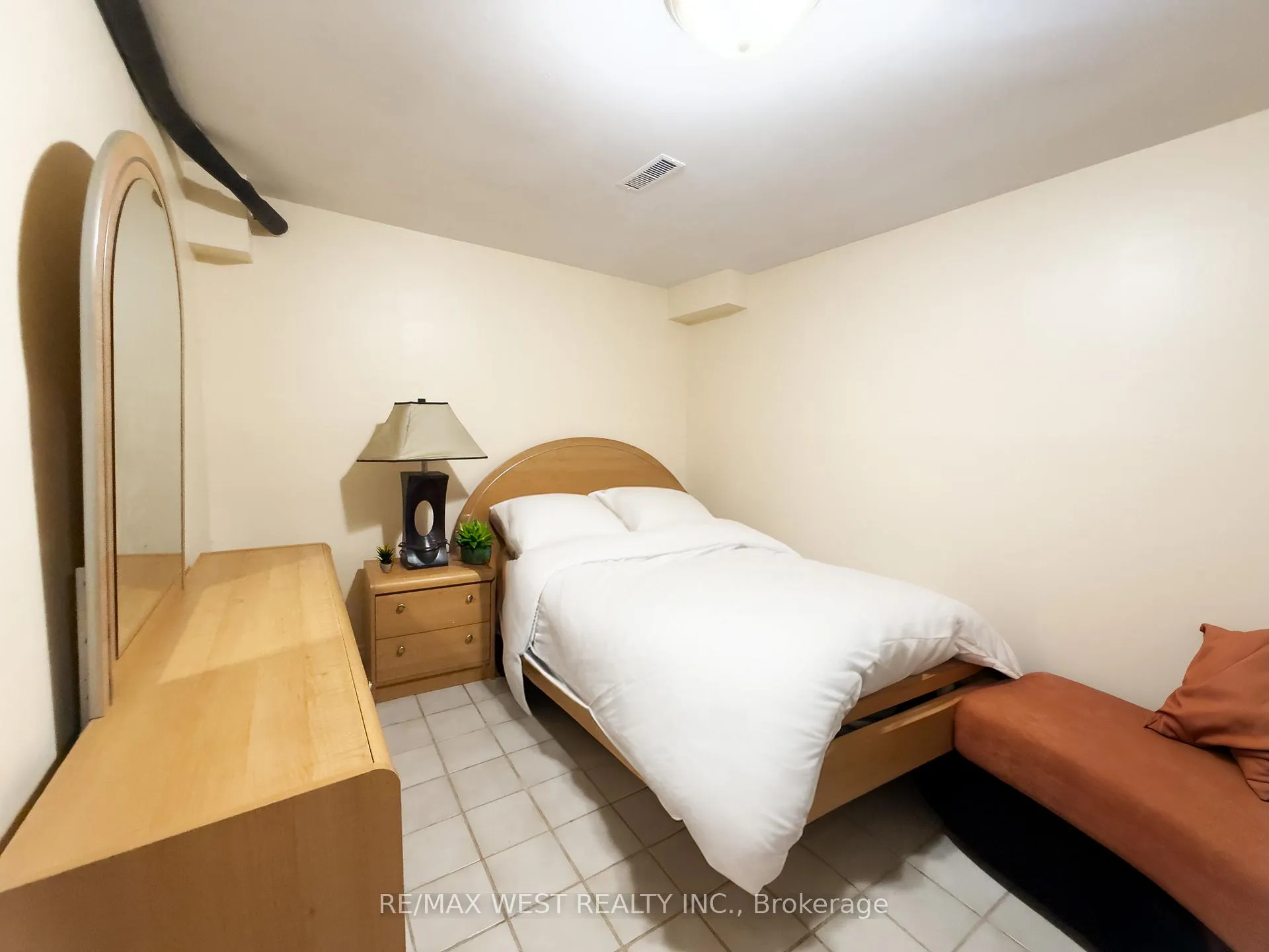 Photo 10 of Unit 3, 19 Gosford Boulevard, North York, Black Creek — HOMEH