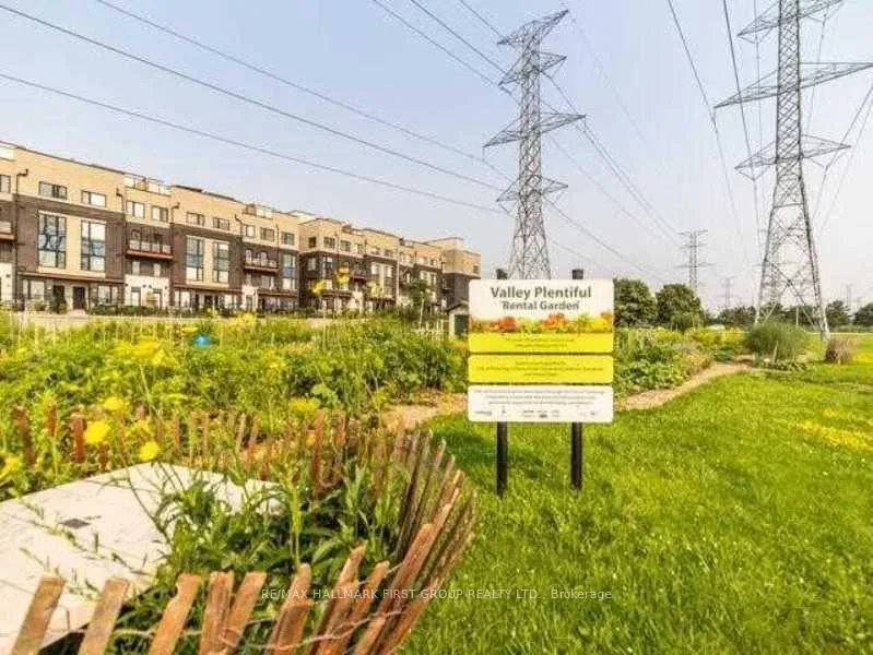Photo 5 of Unit 417, 1555 Kingston Road, Pickering, Town Centre — HOMEH
