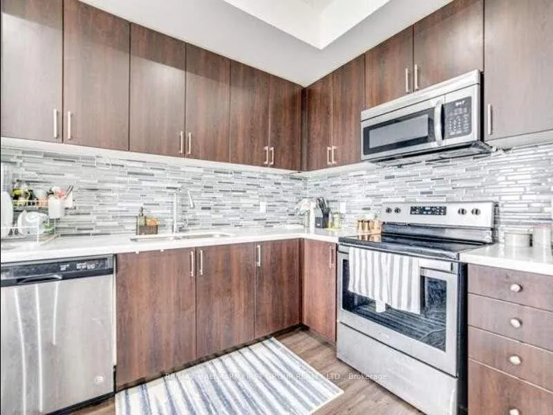 Photo 7 of Unit 417, 1555 Kingston Road, Pickering, Town Centre — HOMEH