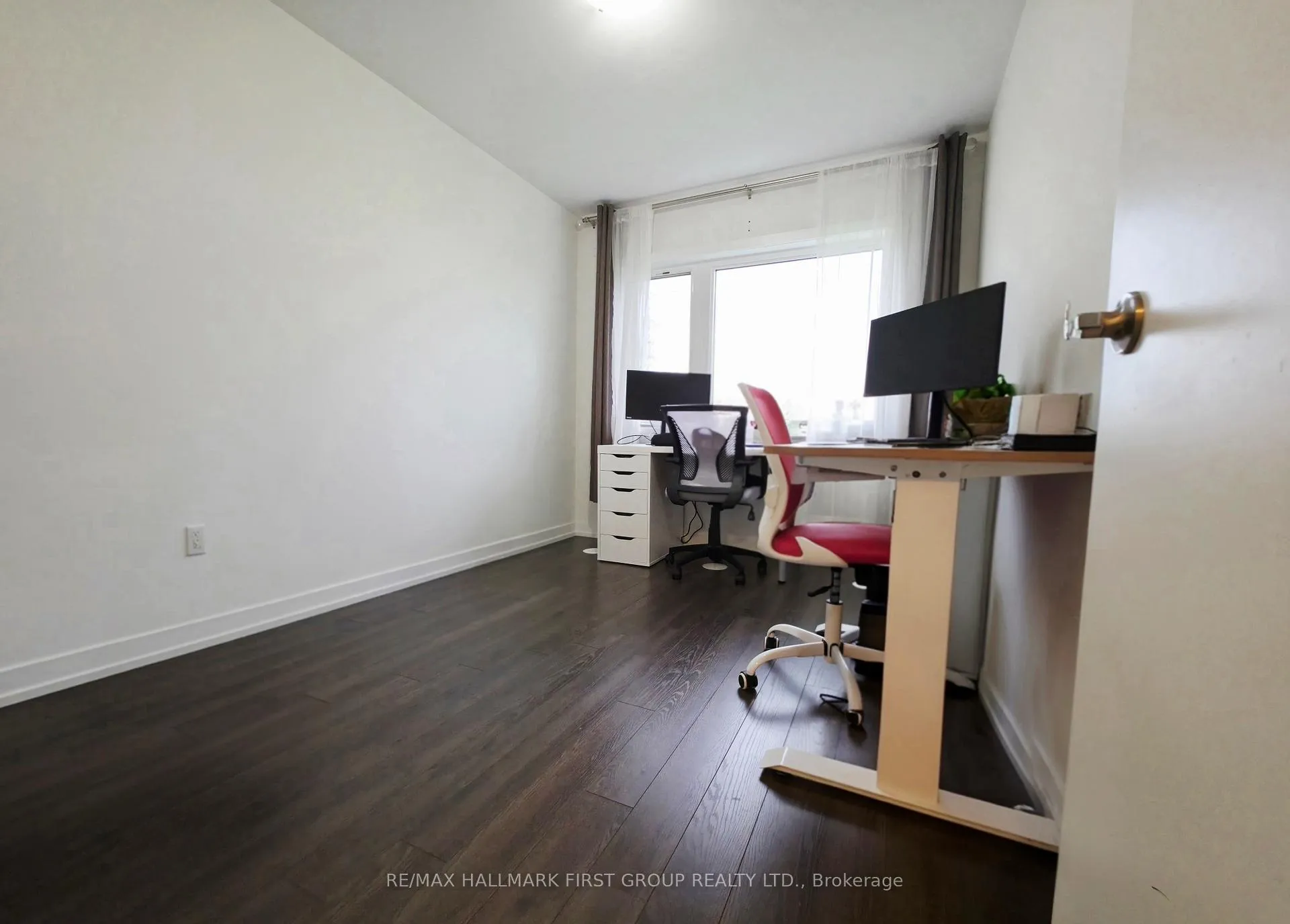 Photo 17 of Unit 417, 1555 Kingston Road, Pickering, Town Centre — HOMEH