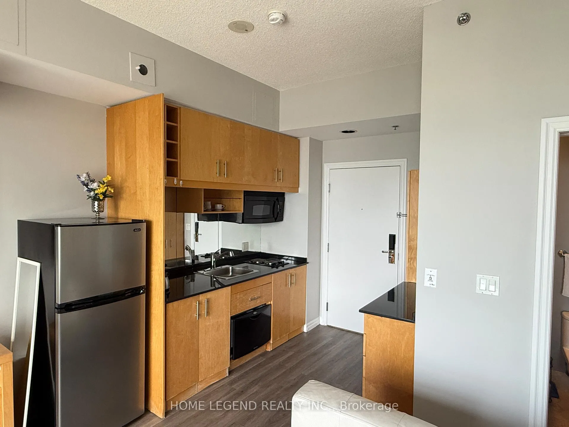 Photo 8 of Unit 2705, 1 King Street W, Toronto, Bay Street Corridor — HOMEH