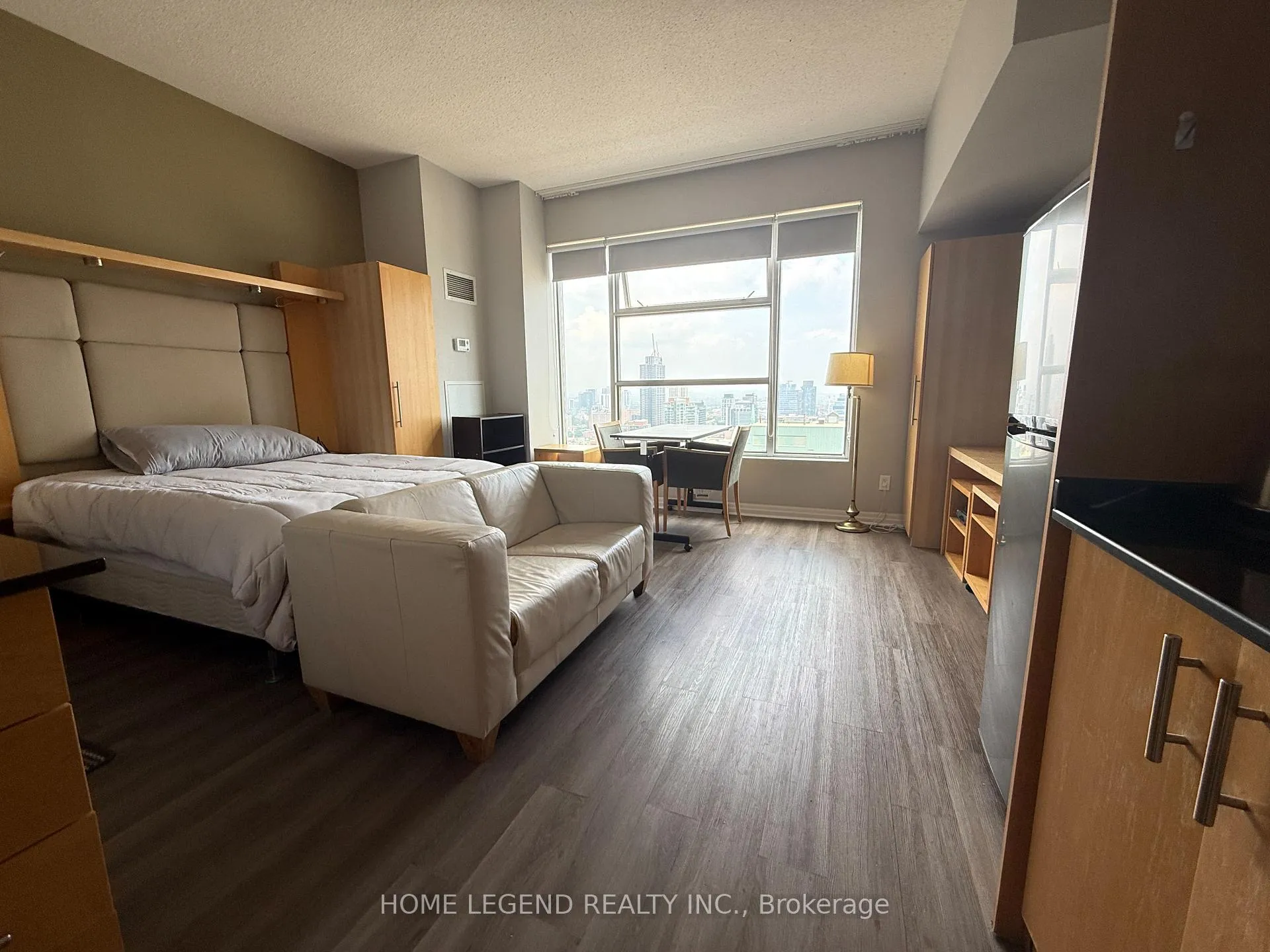 Photo 9 of Unit 2705, 1 King Street W, Toronto, Bay Street Corridor — HOMEH