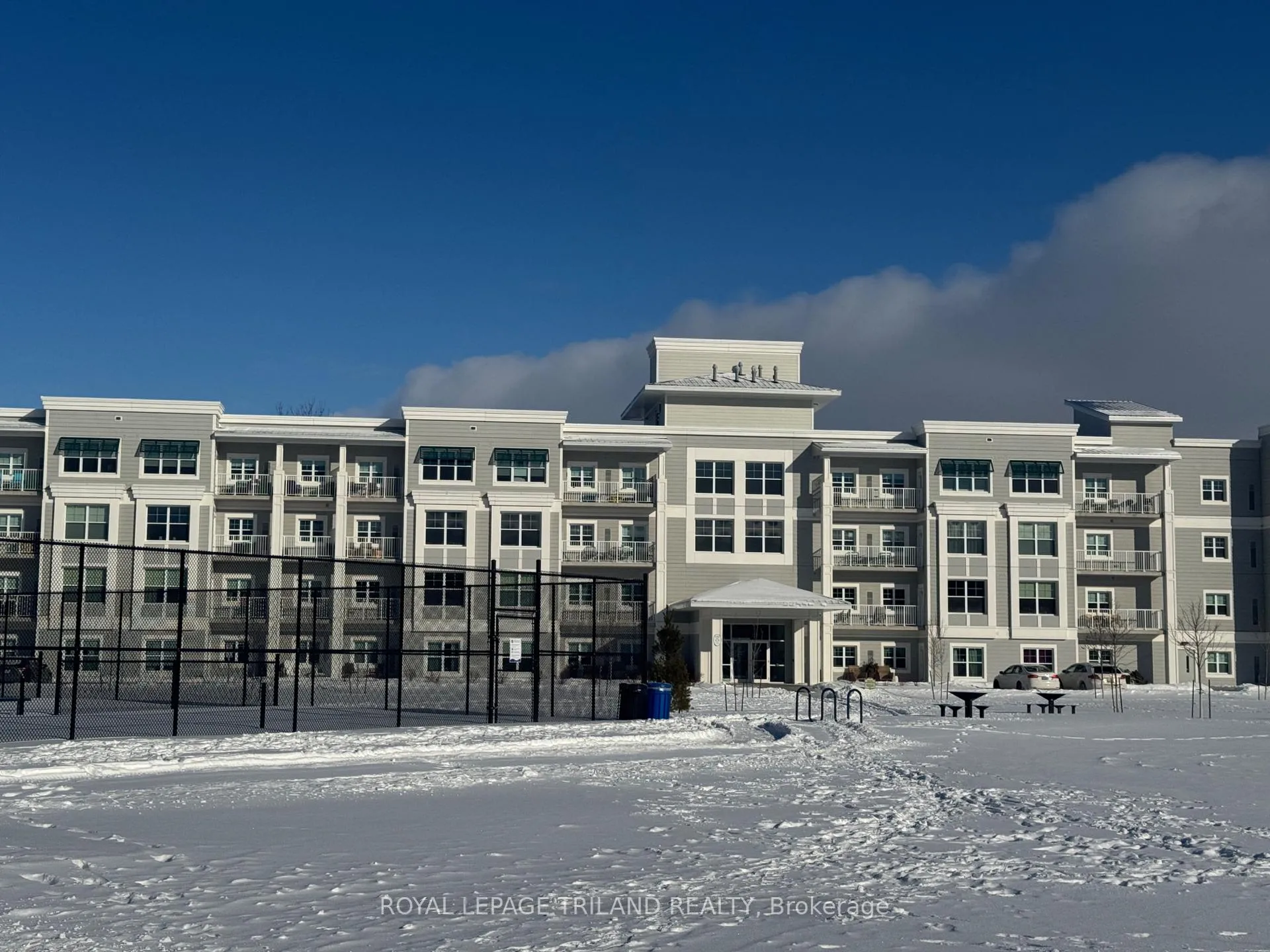 Front of Unit 205, 100 The Promenade