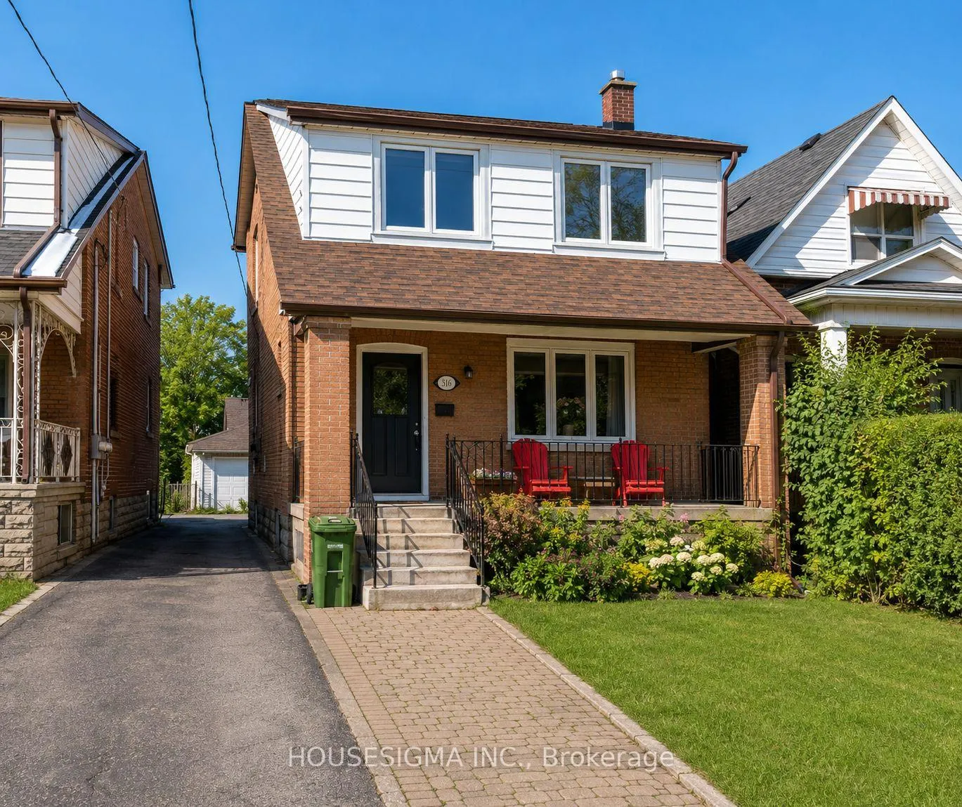 Front of Unit Main, 2nd Floor, 516 Lauder Avenue W