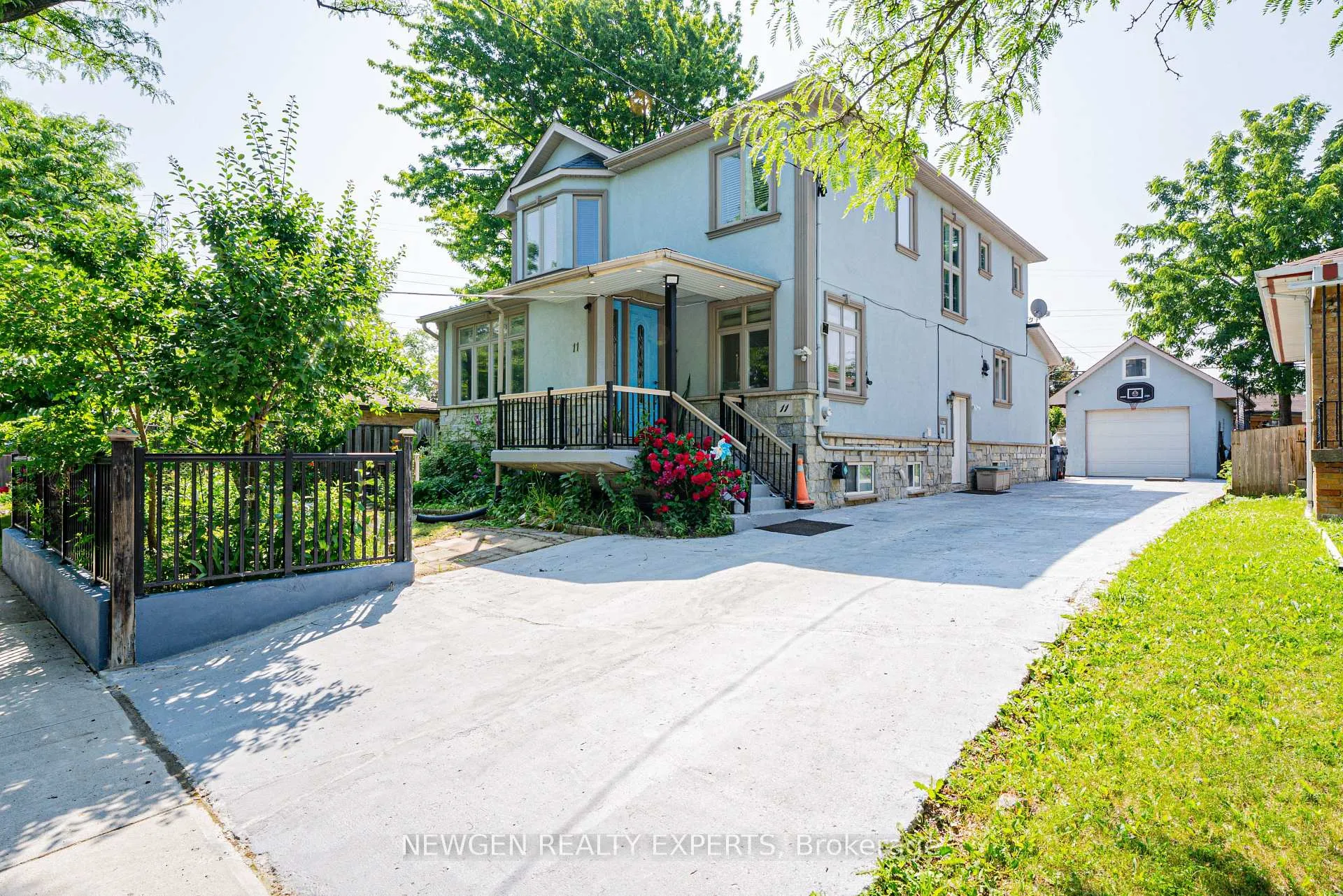 Photo 1 of 11 Benway Drive, Etobicoke, Rexdale-Kipling — HOMEH