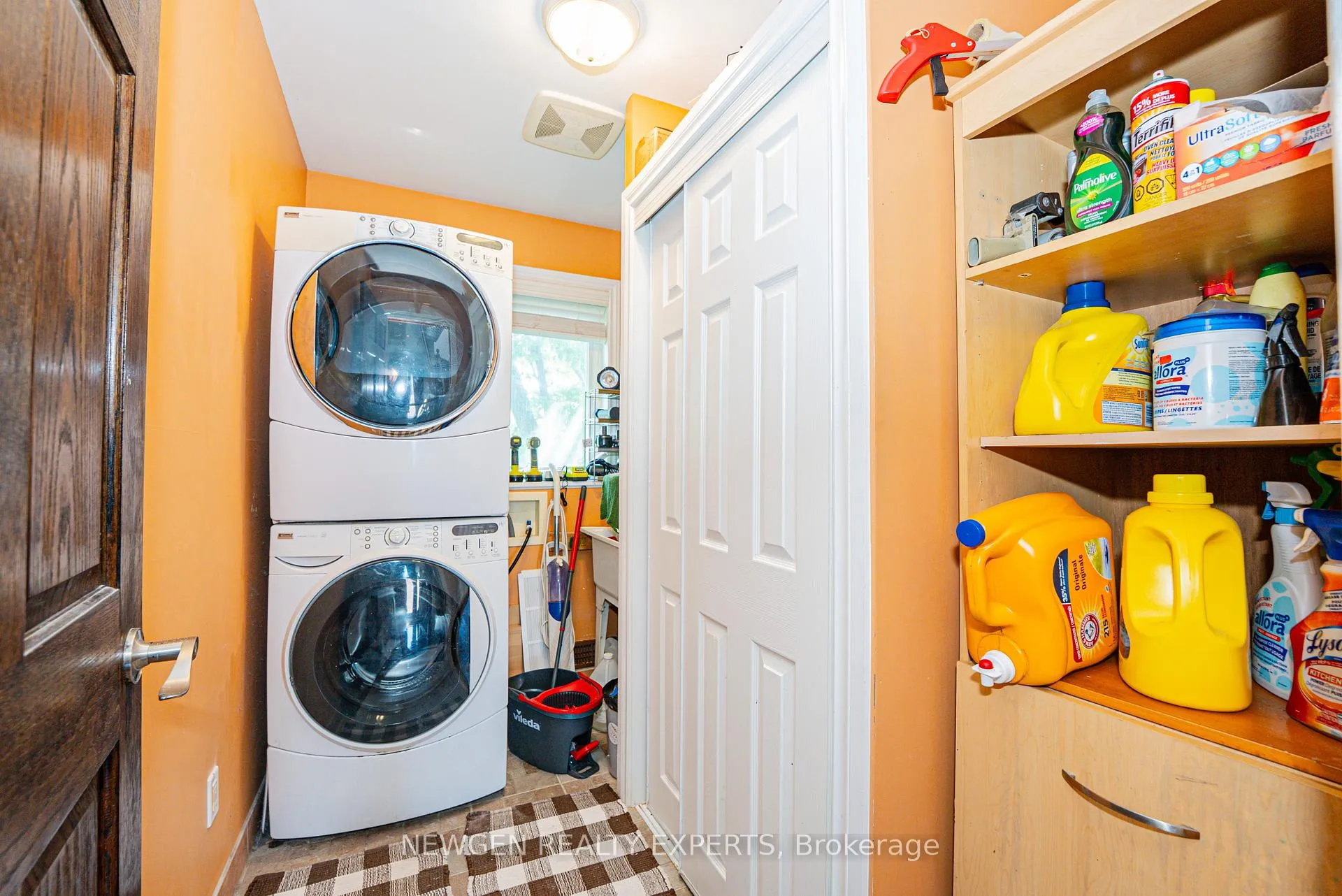 Photo 30 of 11 Benway Drive, Etobicoke, Rexdale-Kipling — HOMEH