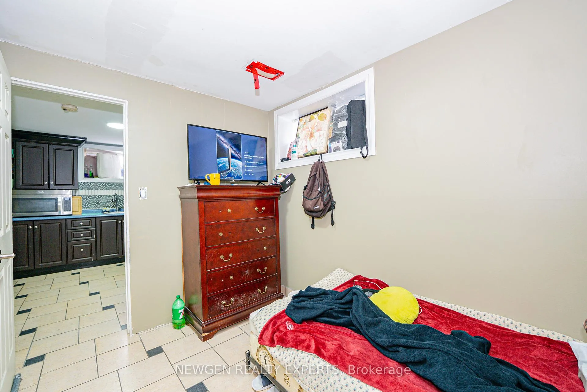 Photo 34 of 11 Benway Drive, Etobicoke, Rexdale-Kipling — HOMEH
