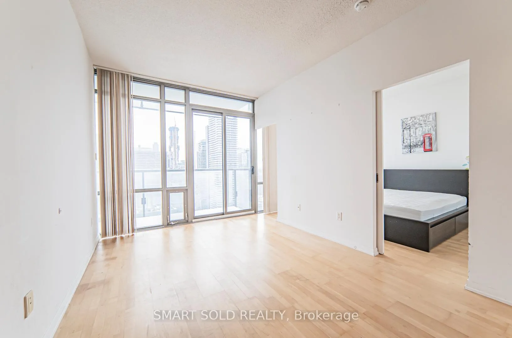 Photo 8 of Unit 3708, 38 grenville Street, Toronto, Bay Street Corridor — HOMEH