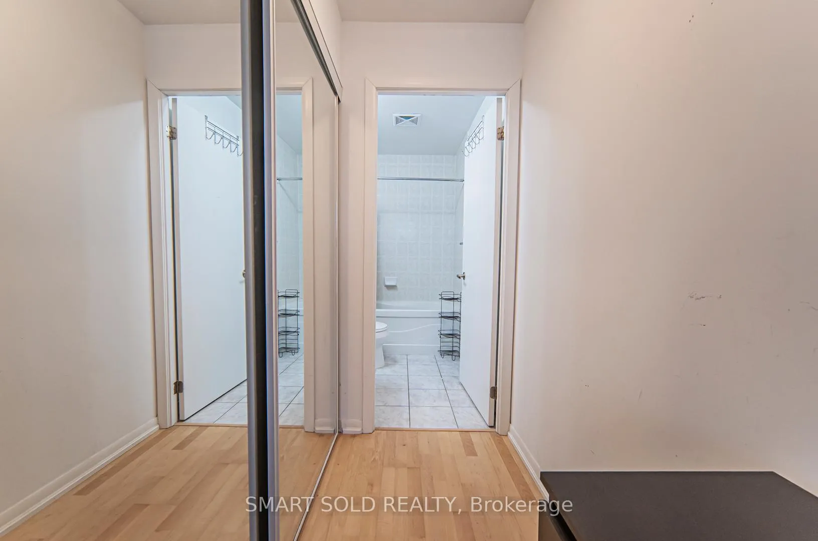 Photo 14 of Unit 3708, 38 grenville Street, Toronto, Bay Street Corridor — HOMEH