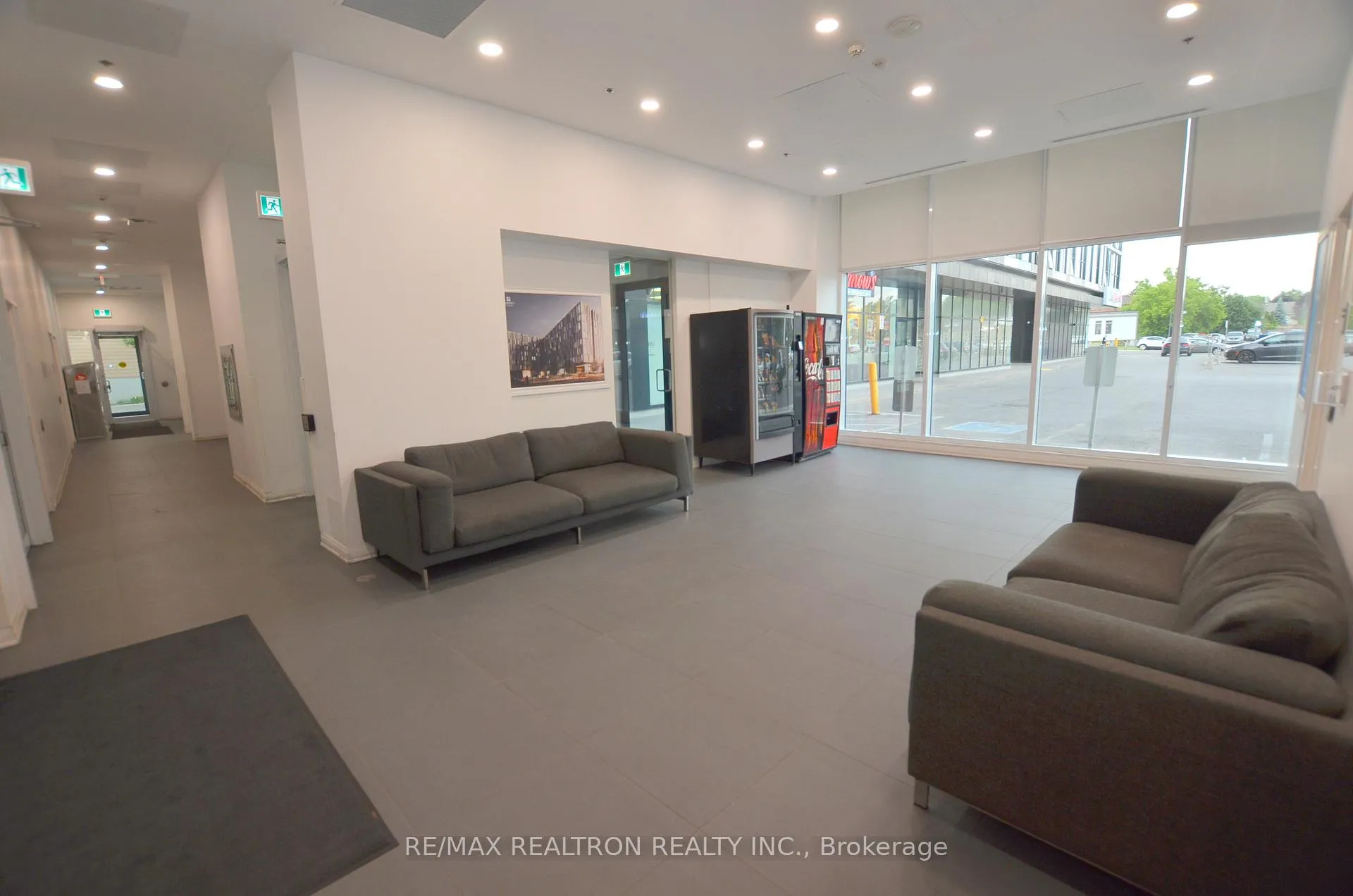 Photo 5 of Unit 716, 1900 Simcoe Street N, Oshawa, Samac — HOMEH