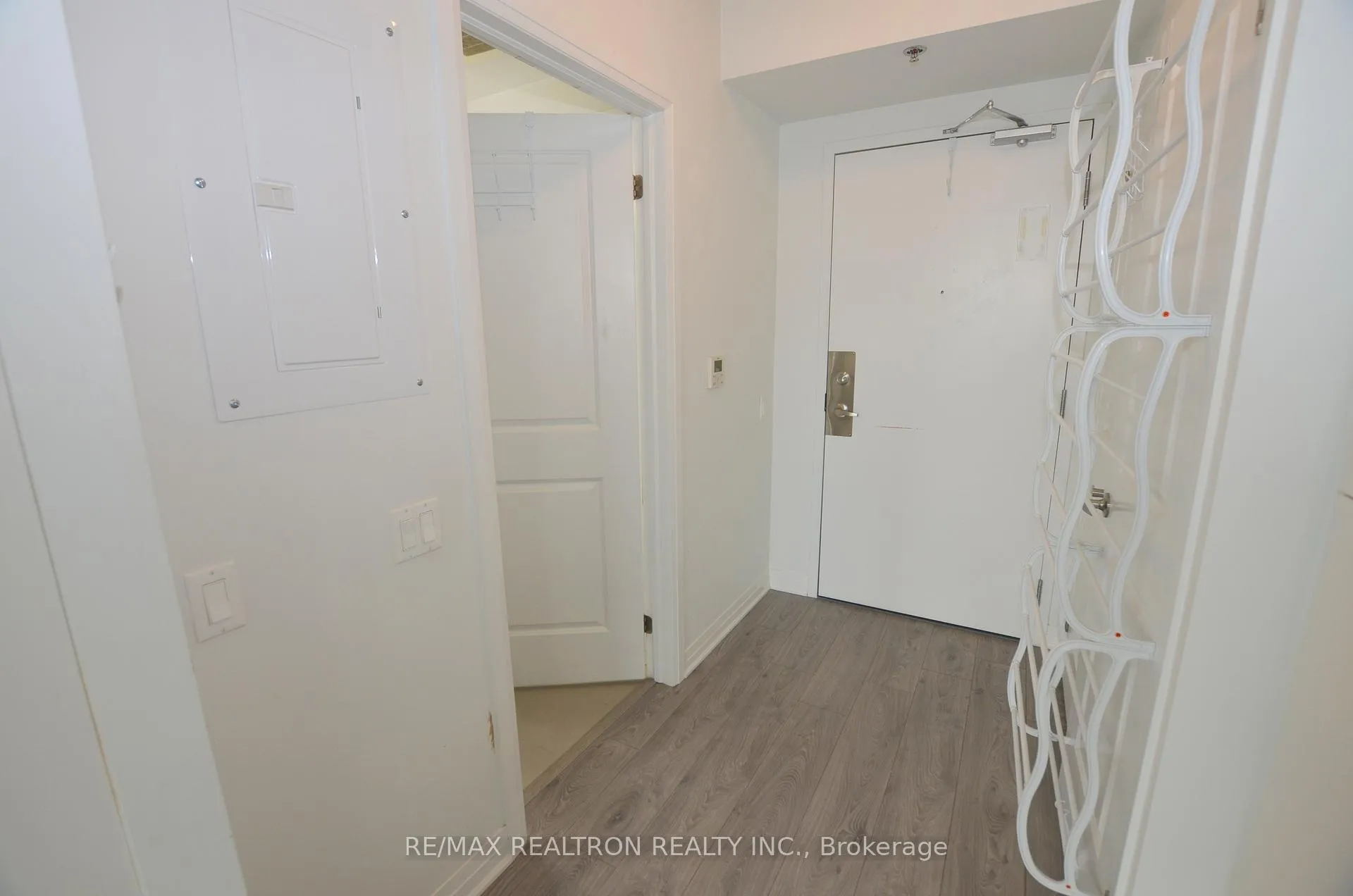 Photo 9 of Unit 716, 1900 Simcoe Street N, Oshawa, Samac — HOMEH