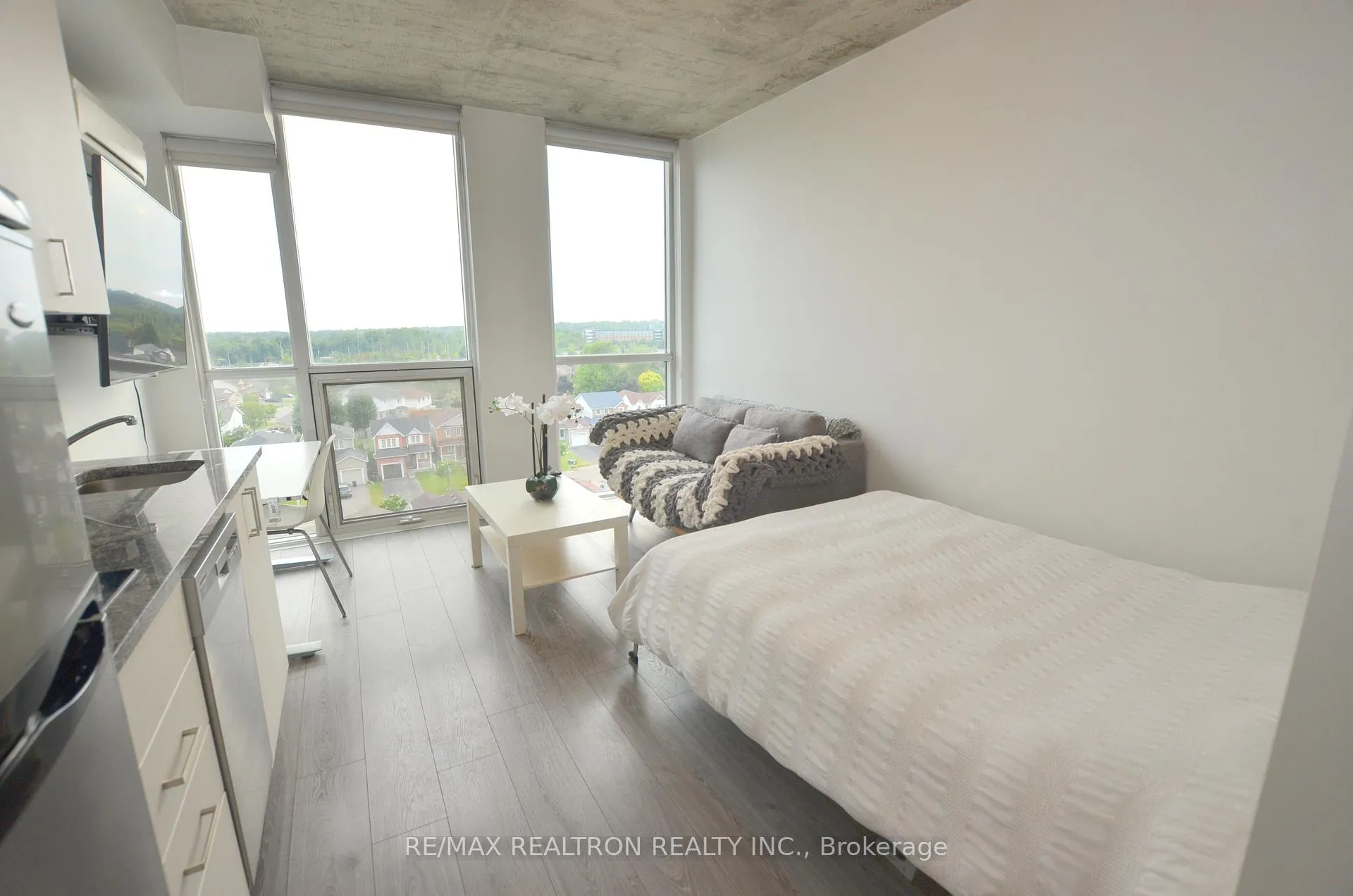 Photo 11 of Unit 716, 1900 Simcoe Street N, Oshawa, Samac — HOMEH