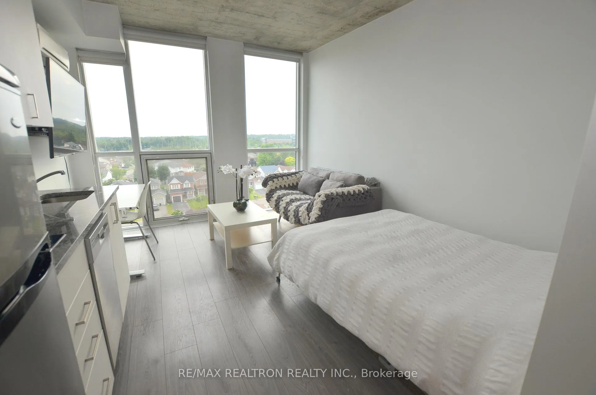 Photo 13 of Unit 716, 1900 Simcoe Street N, Oshawa, Samac — HOMEH