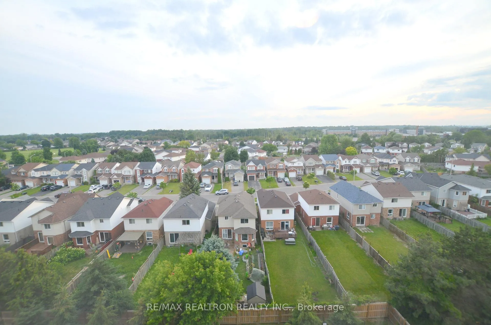 Photo 31 of Unit 716, 1900 Simcoe Street N, Oshawa, Samac — HOMEH