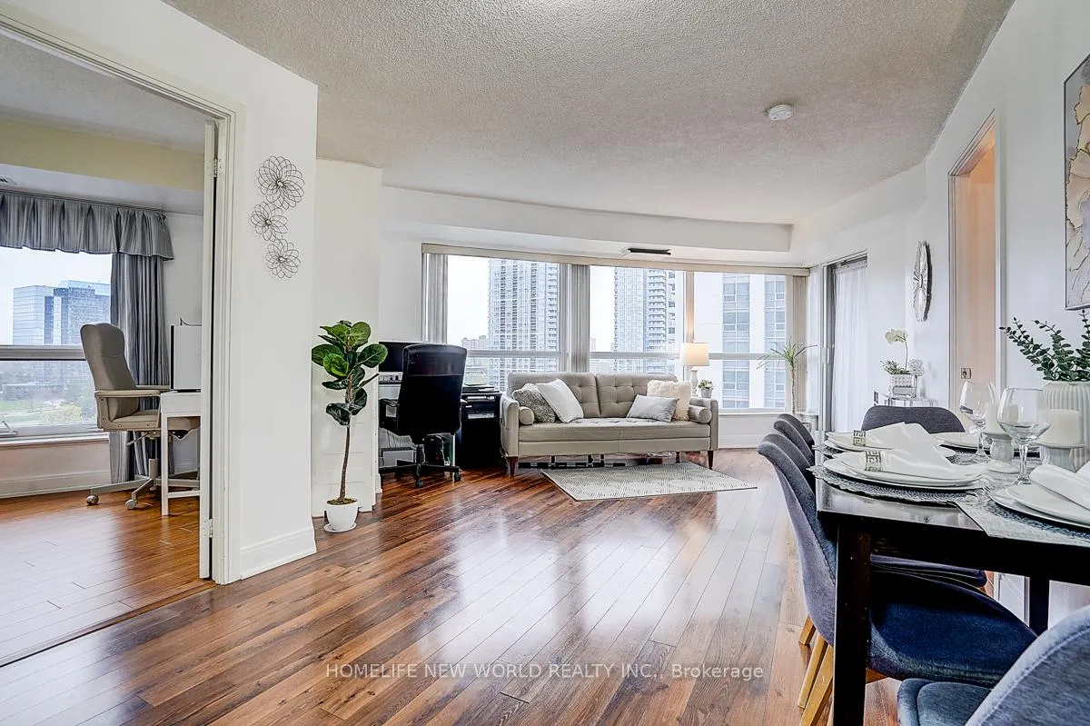 Photo 18 of Unit 923, 135 Village Green Square, Scarborough, Agincourt South-Malvern West — HOMEH
