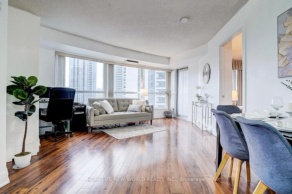 Photo 19 of Unit 923, 135 Village Green Square, Scarborough, Agincourt South-Malvern West — HOMEH