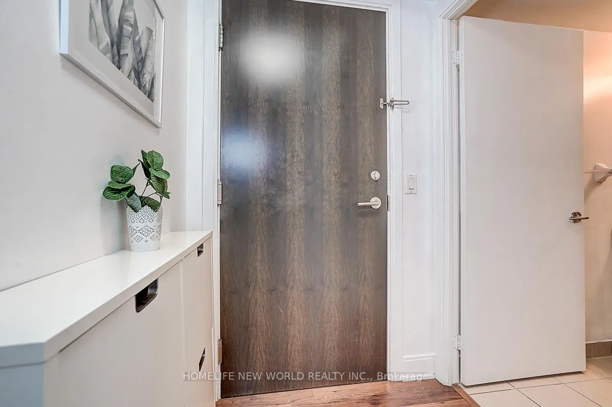 Photo 22 of Unit 923, 135 Village Green Square, Scarborough, Agincourt South-Malvern West — HOMEH