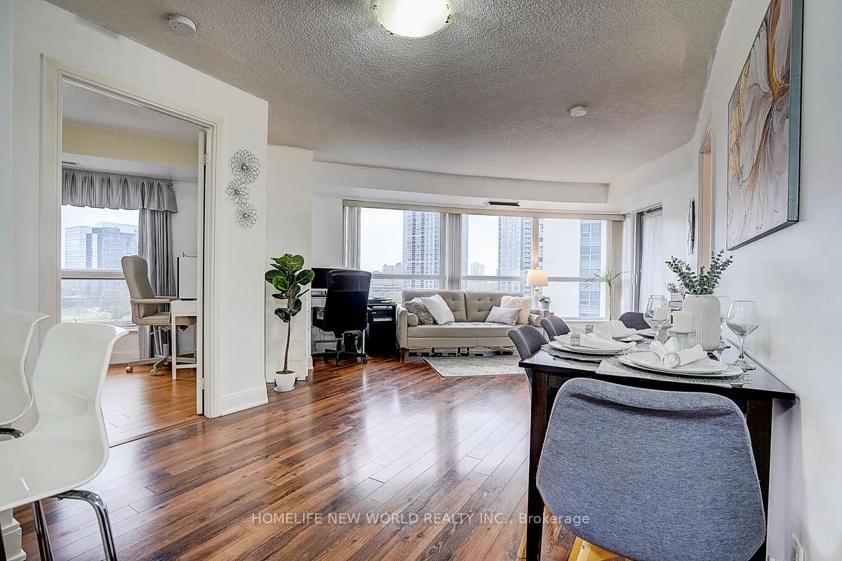 Photo 27 of Unit 923, 135 Village Green Square, Scarborough, Agincourt South-Malvern West — HOMEH