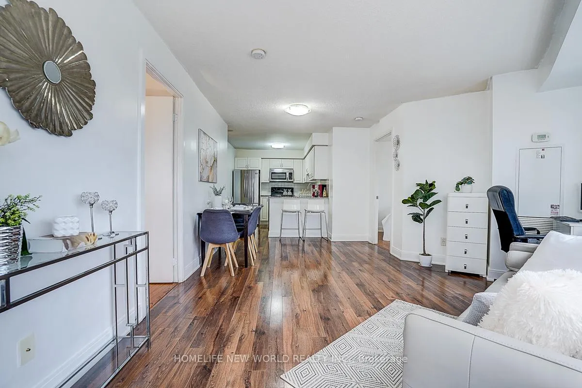 Photo 33 of Unit 923, 135 Village Green Square, Scarborough, Agincourt South-Malvern West — HOMEH