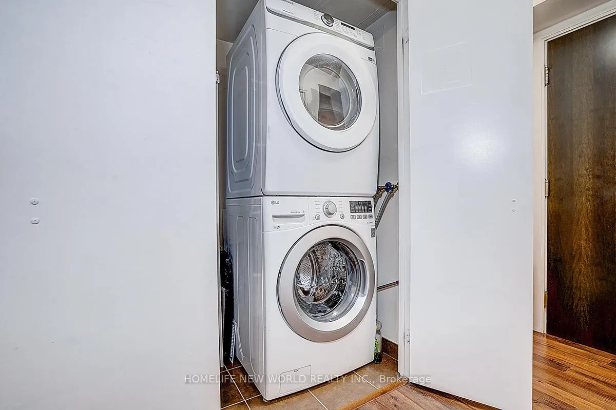 Photo 44 of Unit 923, 135 Village Green Square, Scarborough, Agincourt South-Malvern West — HOMEH