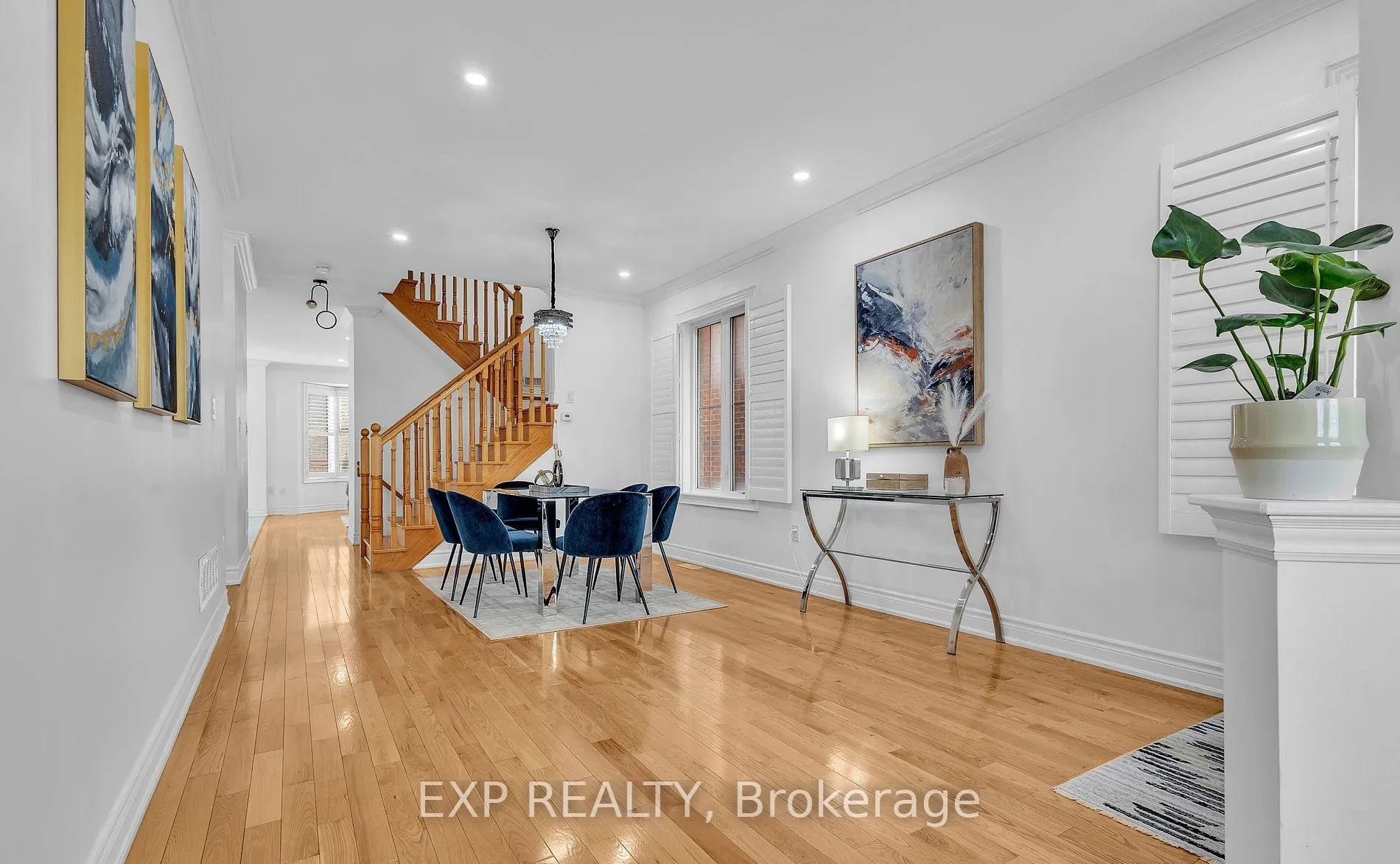 Photo 3 of 61 Richler Avenue, Vaughan, Kleinburg — HOMEH